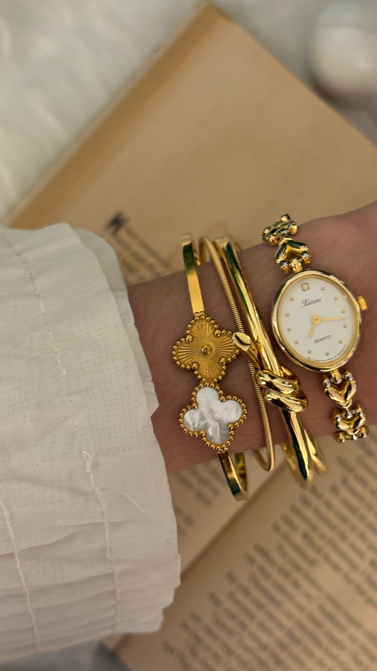 Vintage Katrine Wishbone Link Watch in Gold Tone Quartz