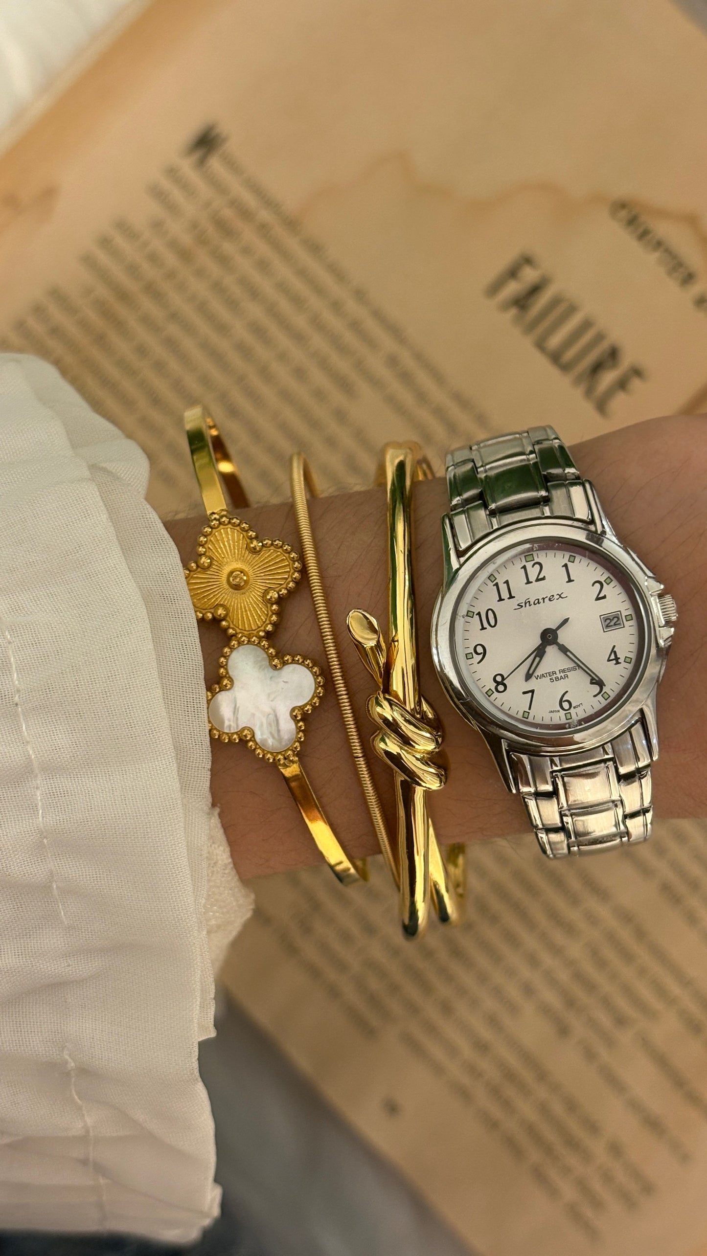 Vintage Sharex Date Window Watch in Silver Tone Quartz