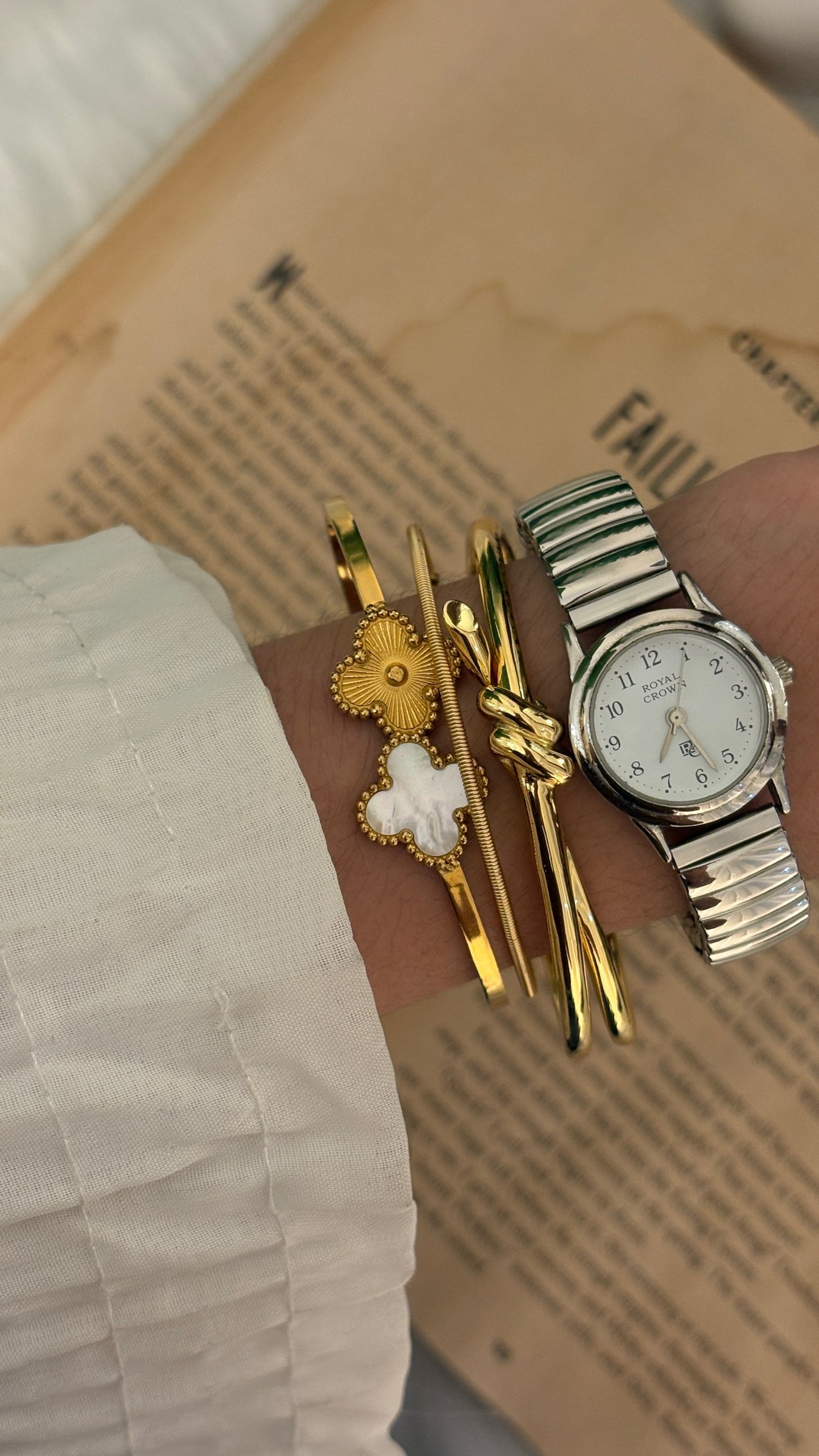Vintage Royal Crown Expandable Watch in Silver Tone Quartz