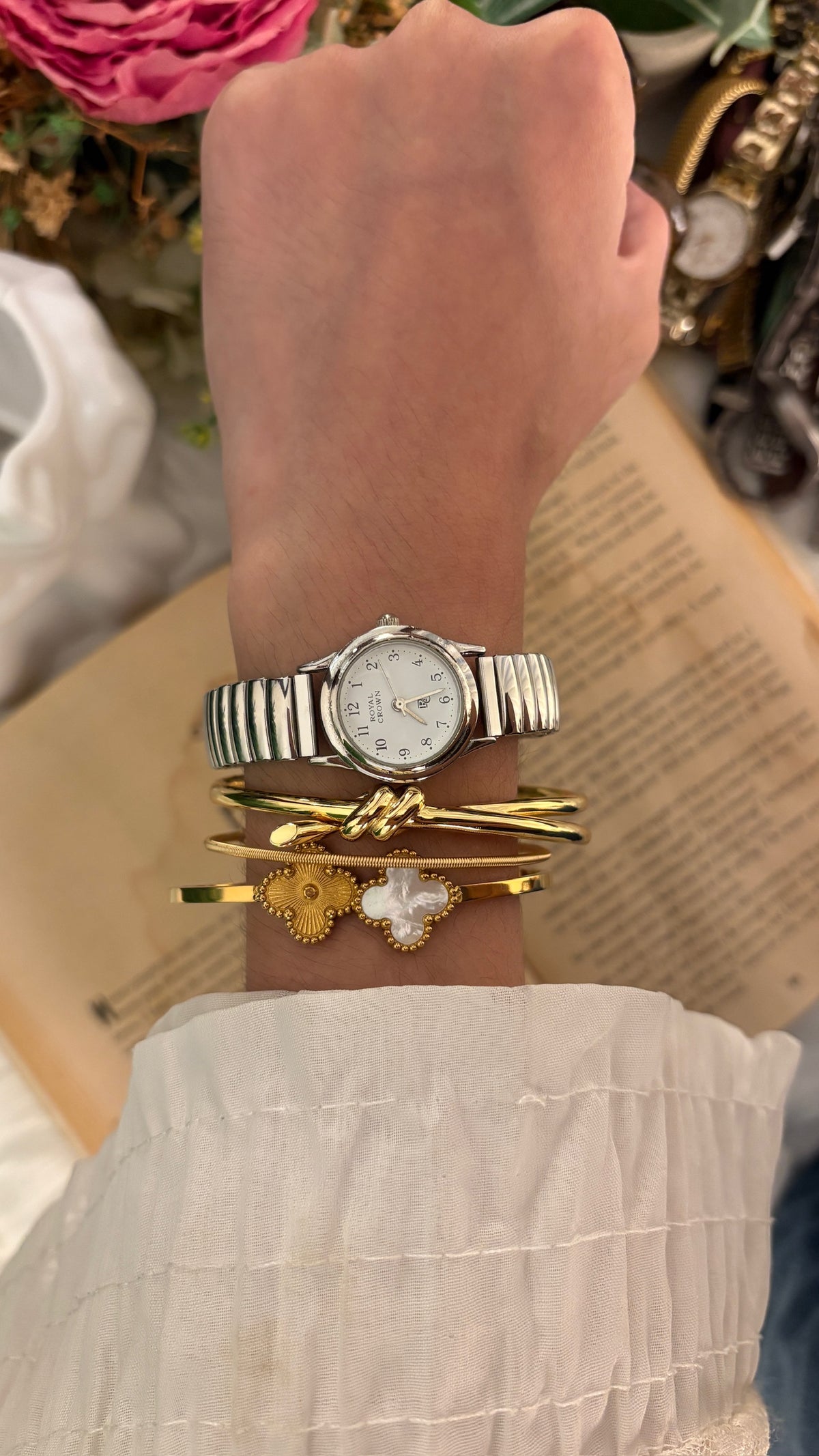 Vintage Royal Crown Expandable Watch in Silver Tone Quartz
