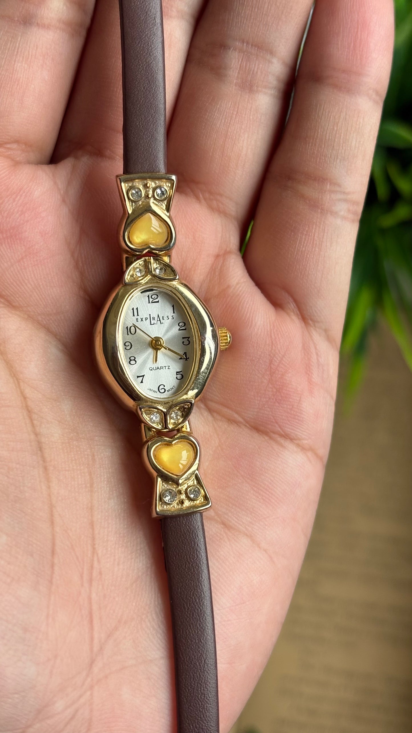 Vintage LA Express Watch in Brown Leather Strap with Yellow Heart Stones