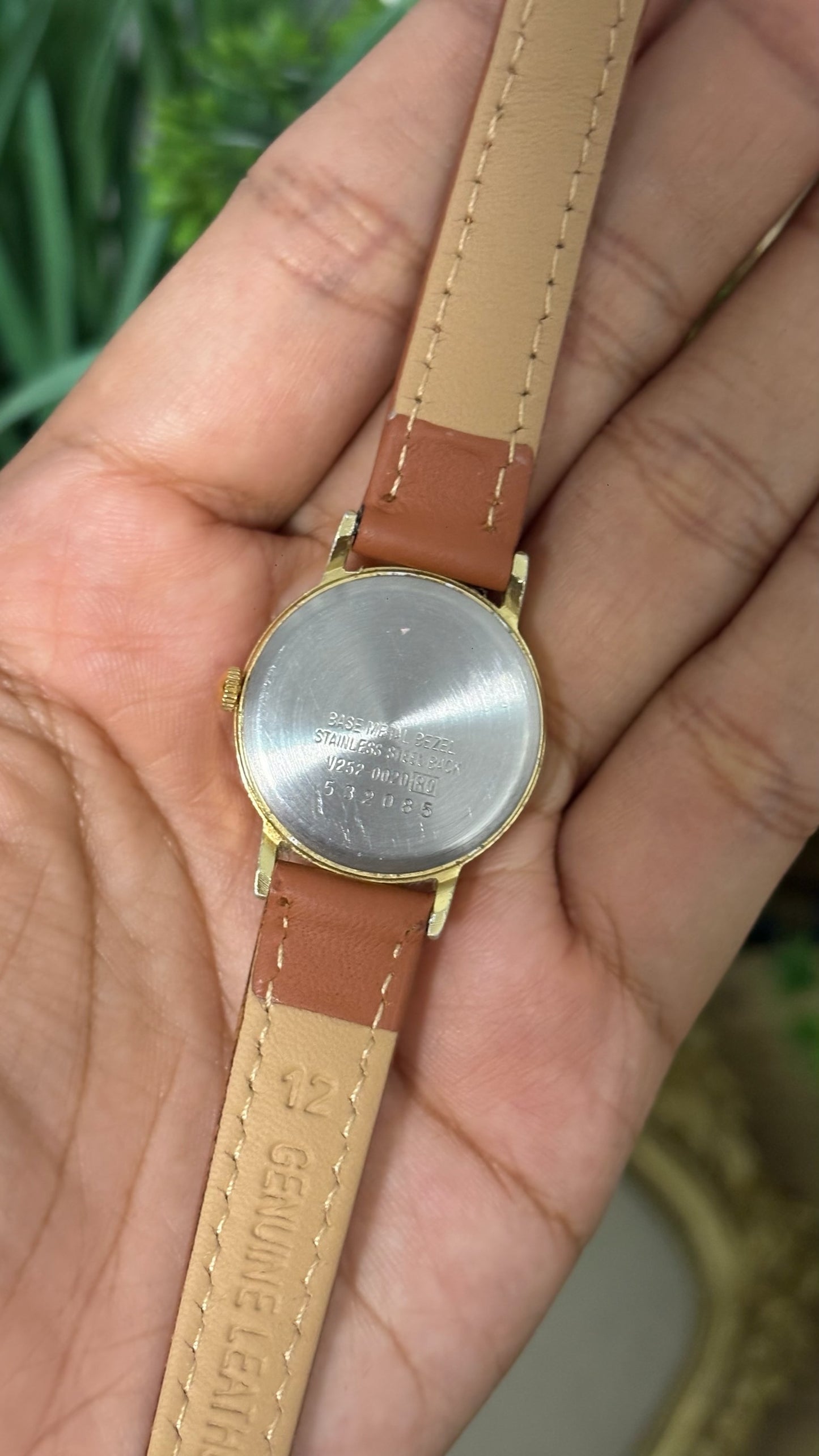 Vintage Alba Round Watch with Cream Dial Arabic Numerals Sub-Second Subdial Polished Gold Tone Case and Smooth Tan Leather Strap Quartz