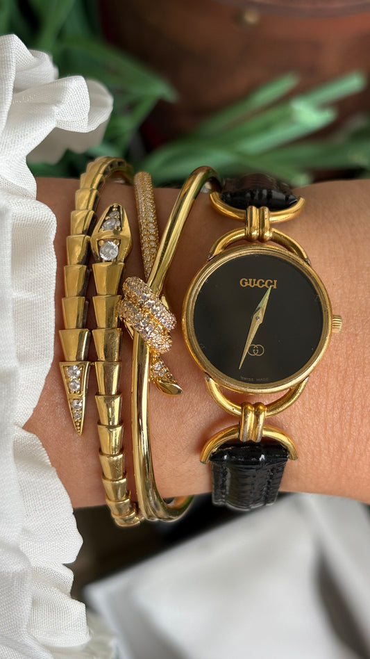 Vintage Gucci Watch in Black Leather Strap with Gucci Box