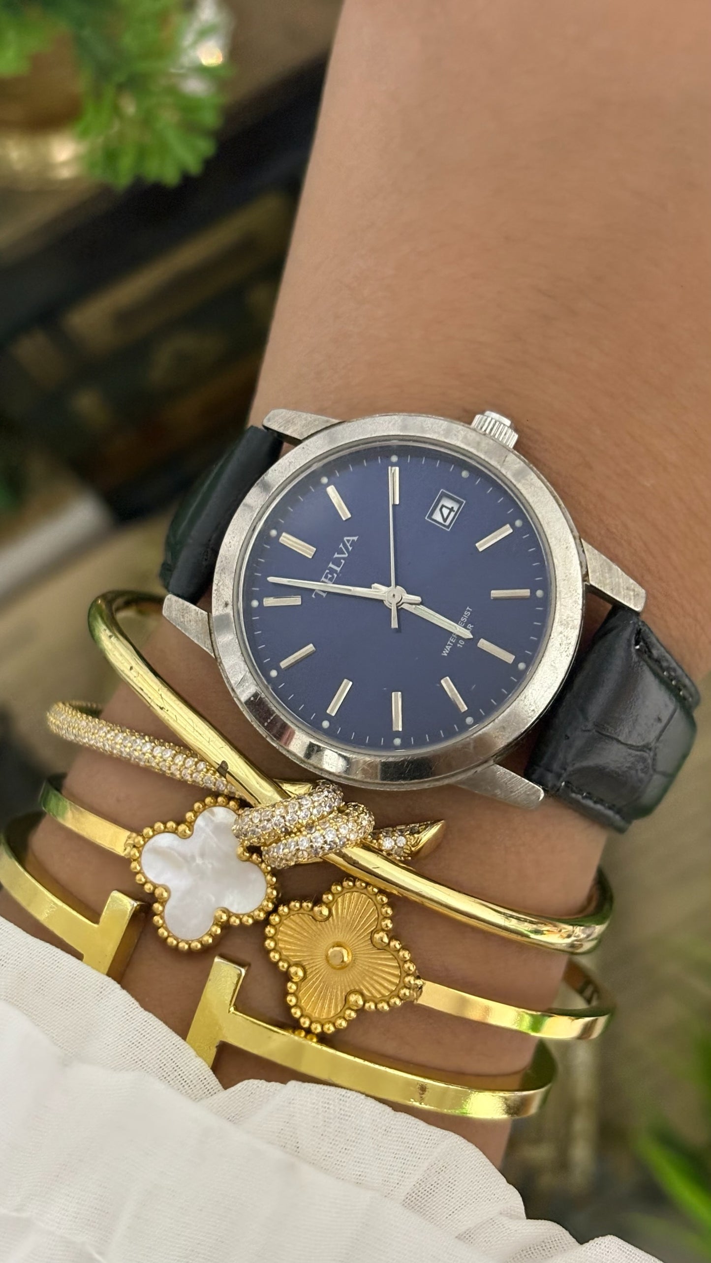 Vintage Telva Mens Round Watch with Navy Blue Dial Silver Tone Stick Markers Date Window Polished Silver Tone Case and Black Croc Embossed Leather Strap Quartz
