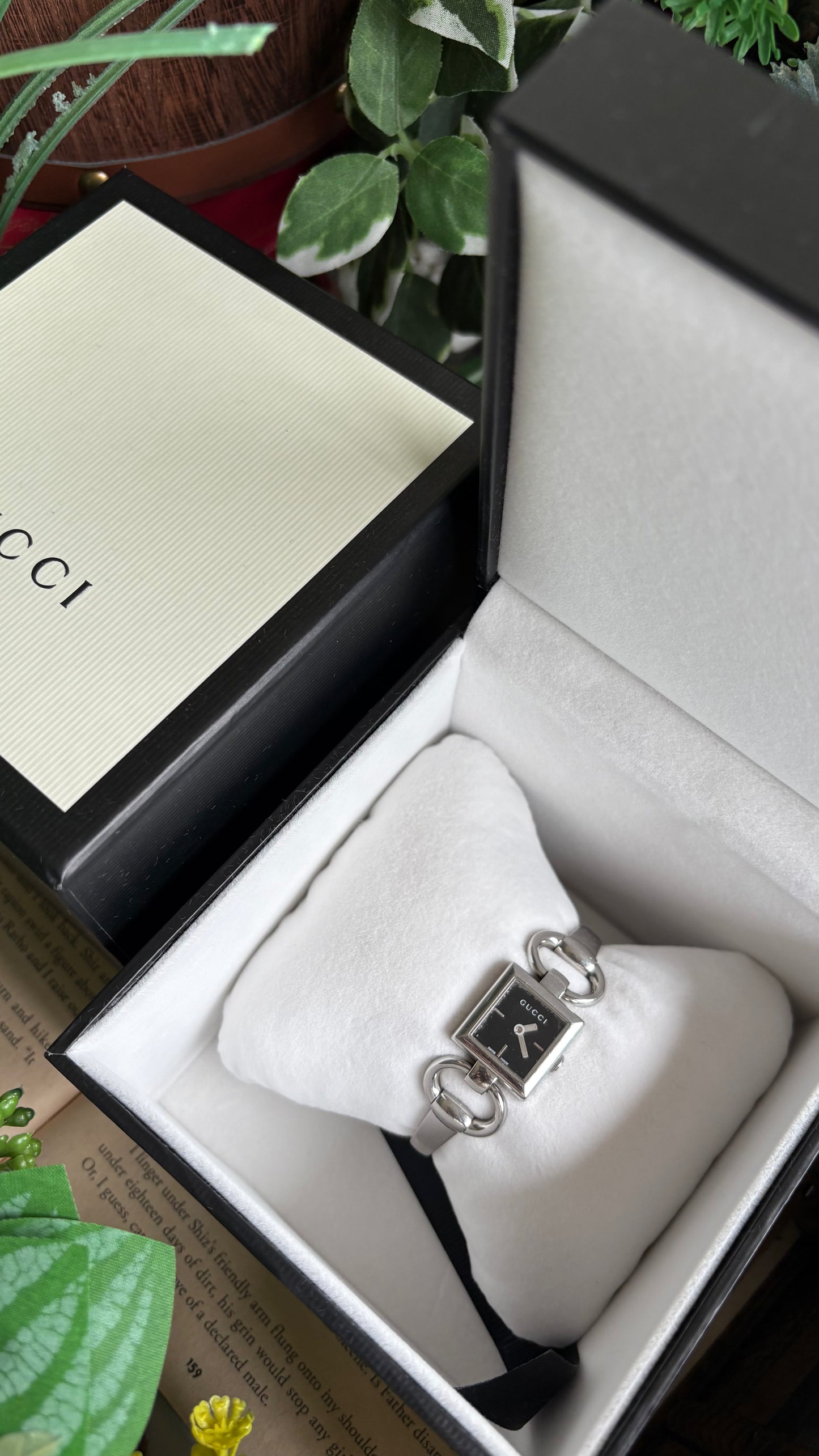 Vintage Gucci Horsebit 120 Tornabuoni Watch in Silver Tone Black Dial with Gucci Box