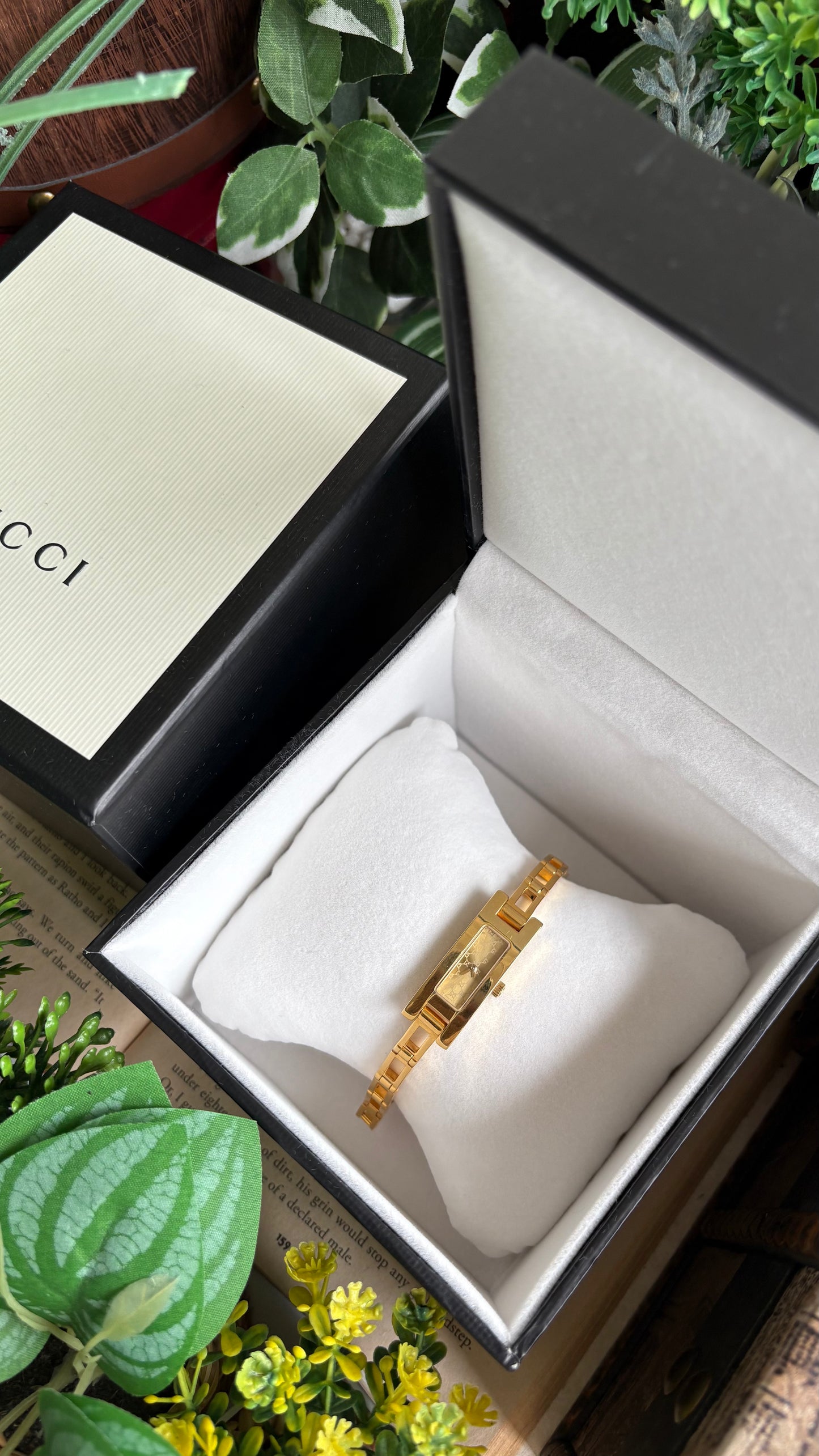 Vintage Gucci 3900L Monogram Dial Slim Bracelet Watch in Gold Tone with Gucci Box