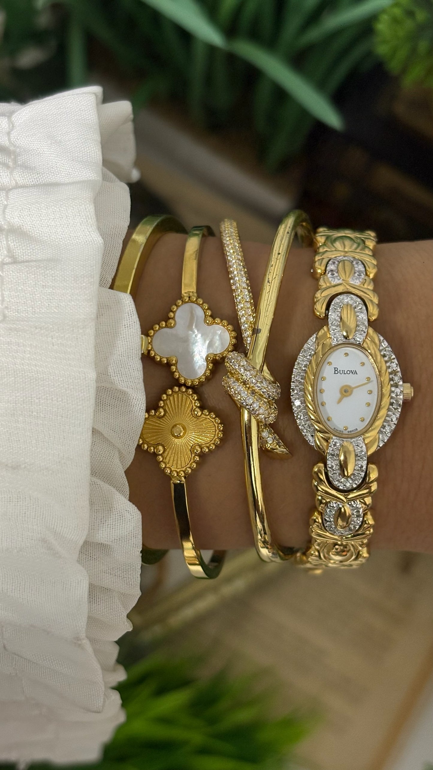 Extremely Rare Vintage Bulova Bejeweled Princess Bracelet Watch in Gold Tone Quartz