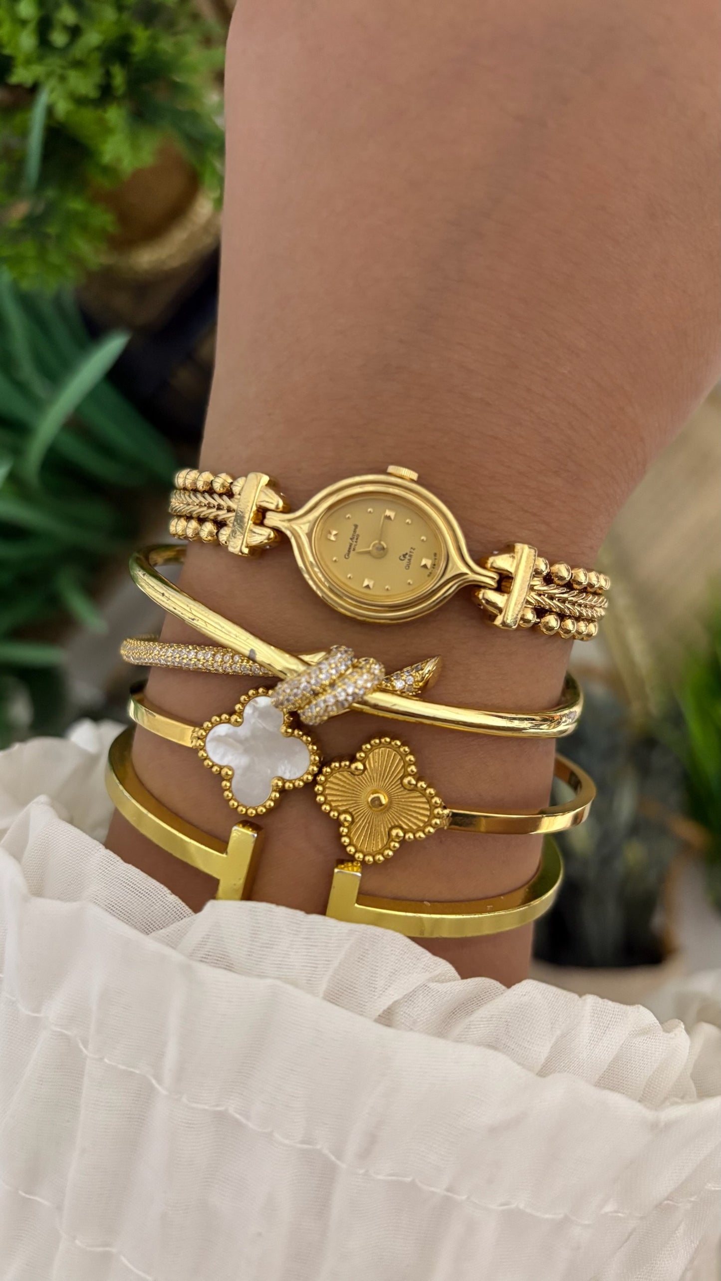 Rare Vintage Gianni Accordi Bead Cable Bracelet Watch in Gold Tone Quartz