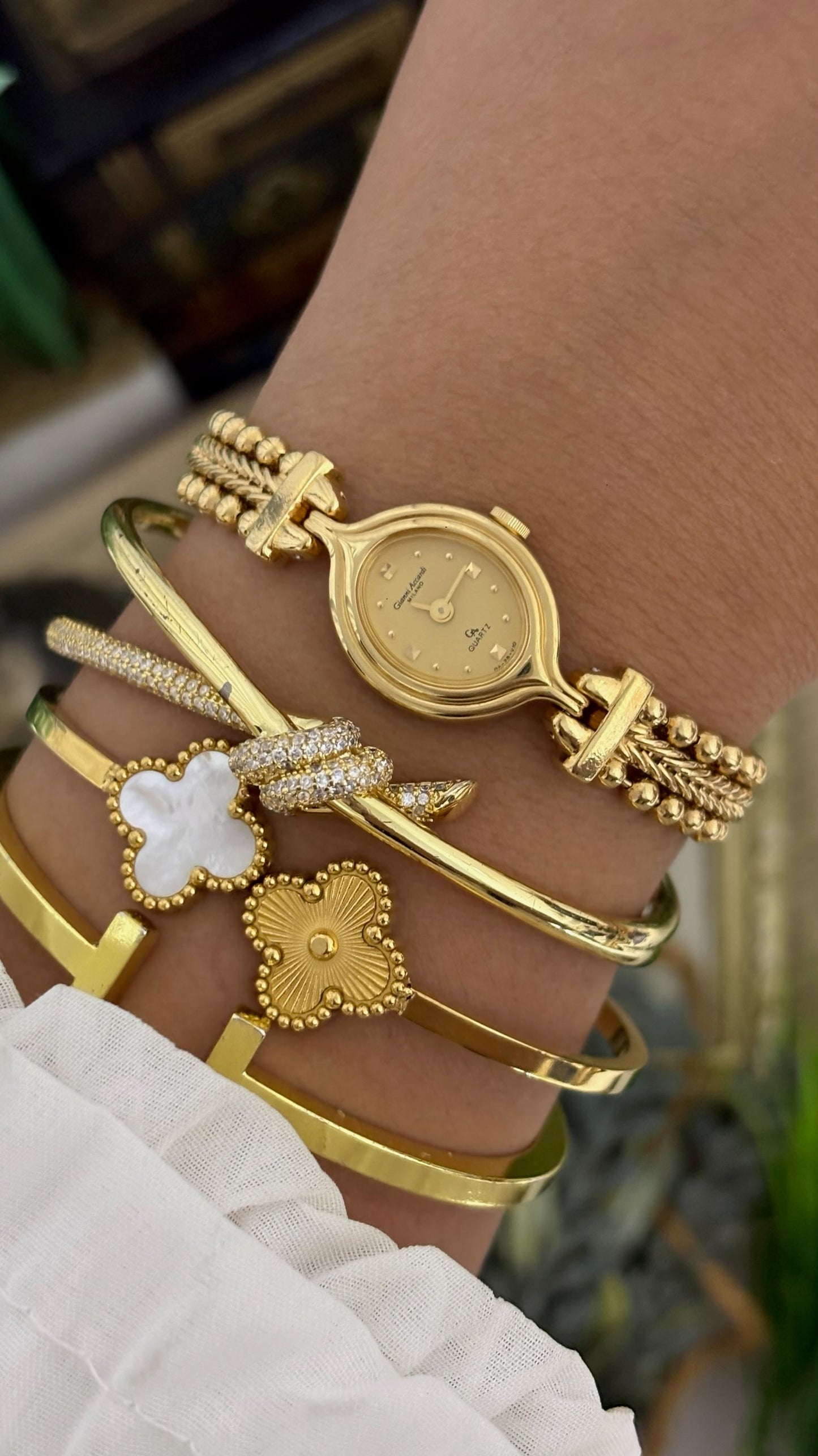 Rare Vintage Gianni Accordi Bead Cable Bracelet Watch in Gold Tone Quartz
