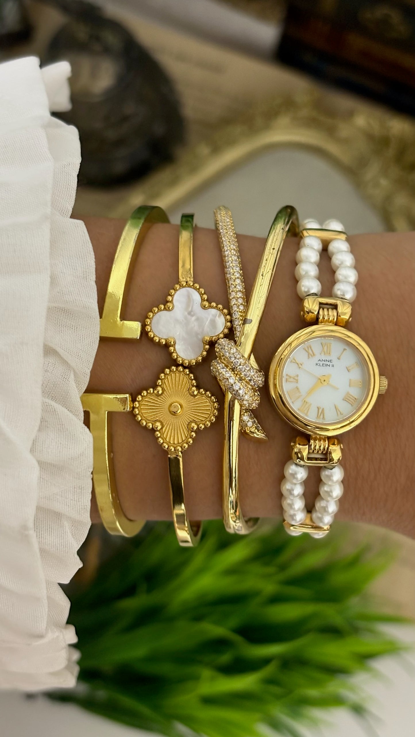 Extremely Rare Anne Klein II Pearl Bracelet Watch in Gold Tone Mother of Pearl Dial Quartz