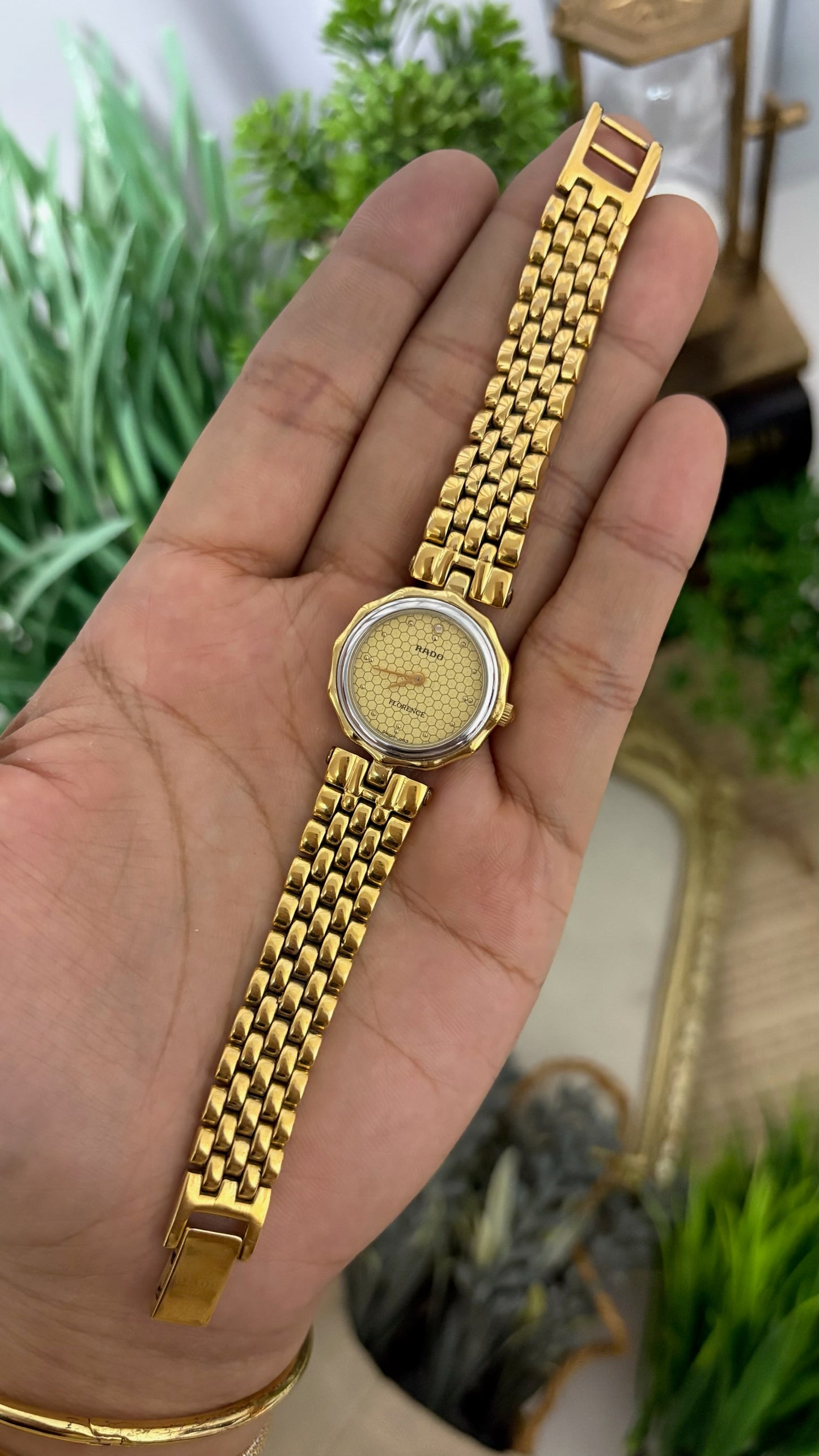 Rare Vintage Rado Florence Honeycomb Dial Flower Case Dress Watch in Gold Tone Quartz