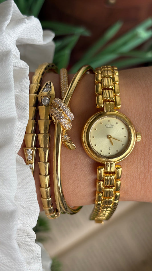 Vintage Citizen Watch in Gold Tone Super Dainty