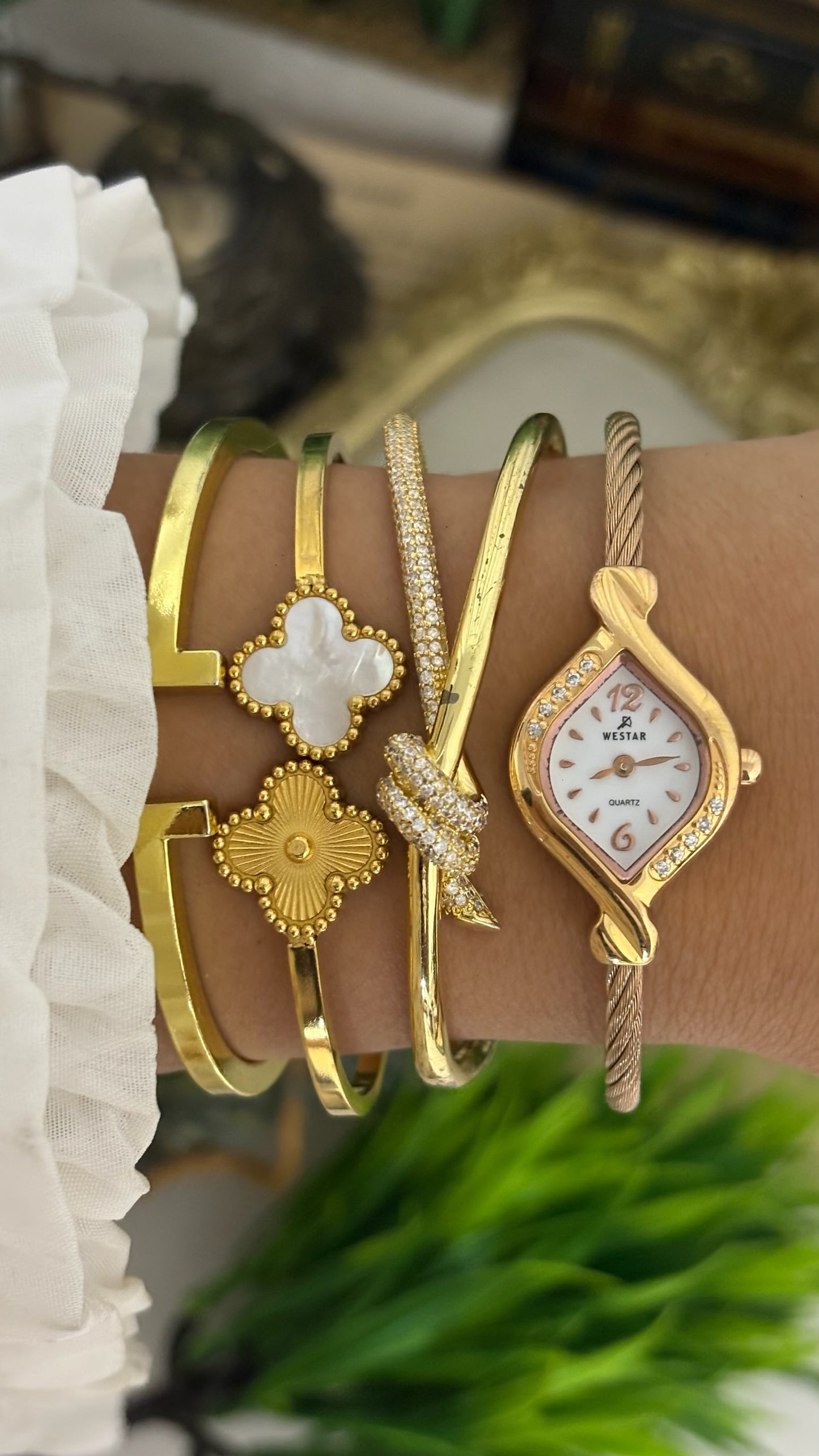 Rare Vintage Westar Eyeshaped Rhinestone Accent Cable Bangle Watch in Gold Tone Quartz