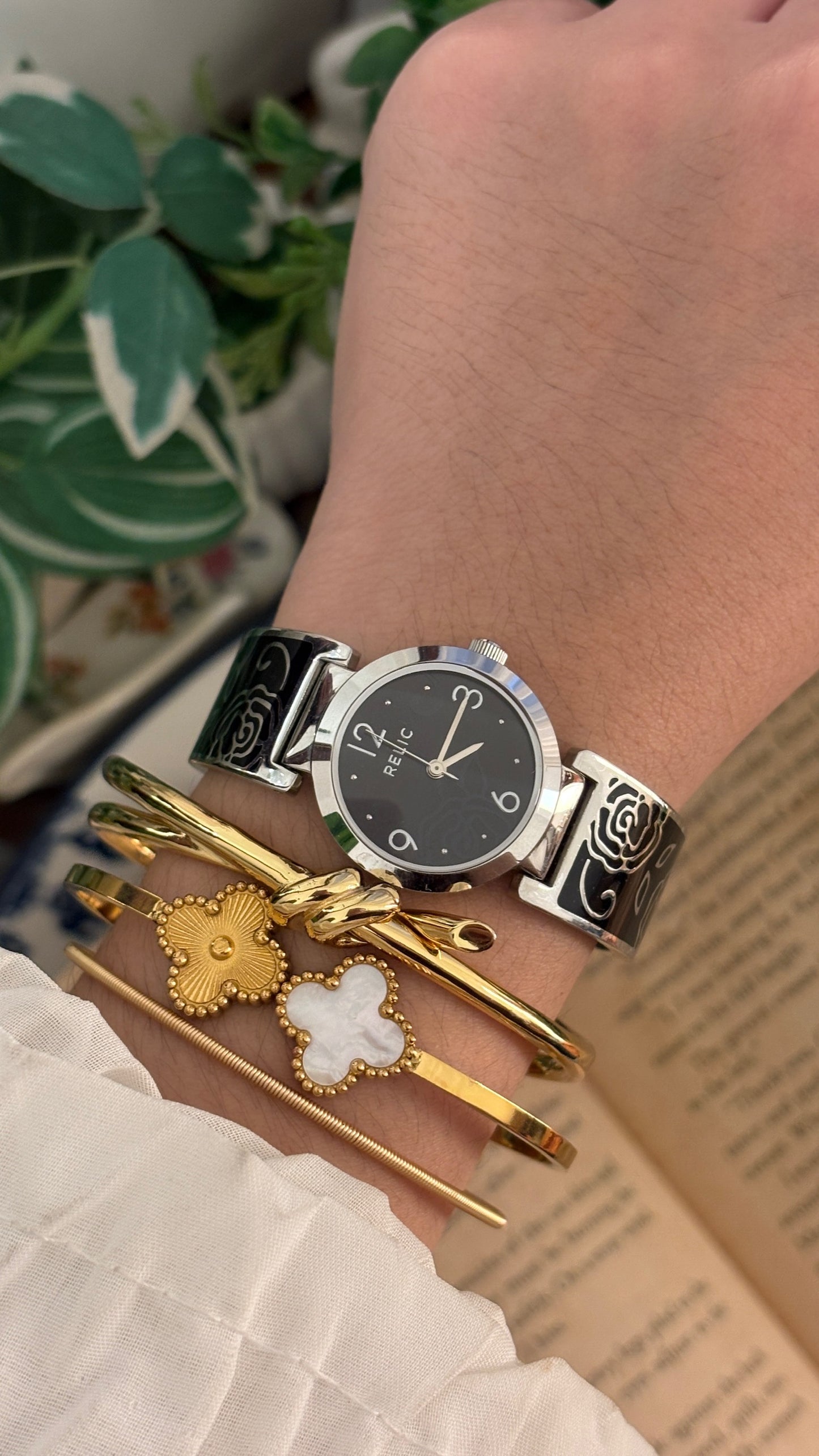 Rare Vintage Relic Fossil Floral Bangle Watch in Silver Tone Quartz