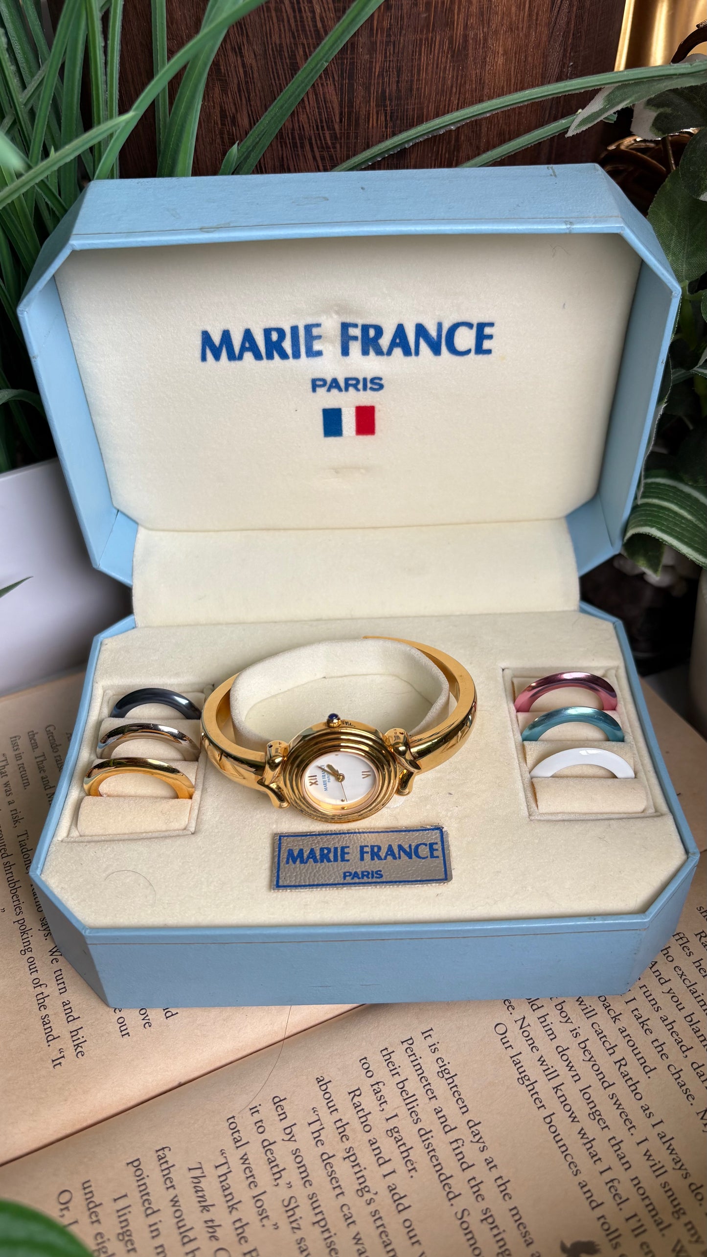 Vintage Marie France Interchangeable Bezel Set Bangle Watch in Gold Tone