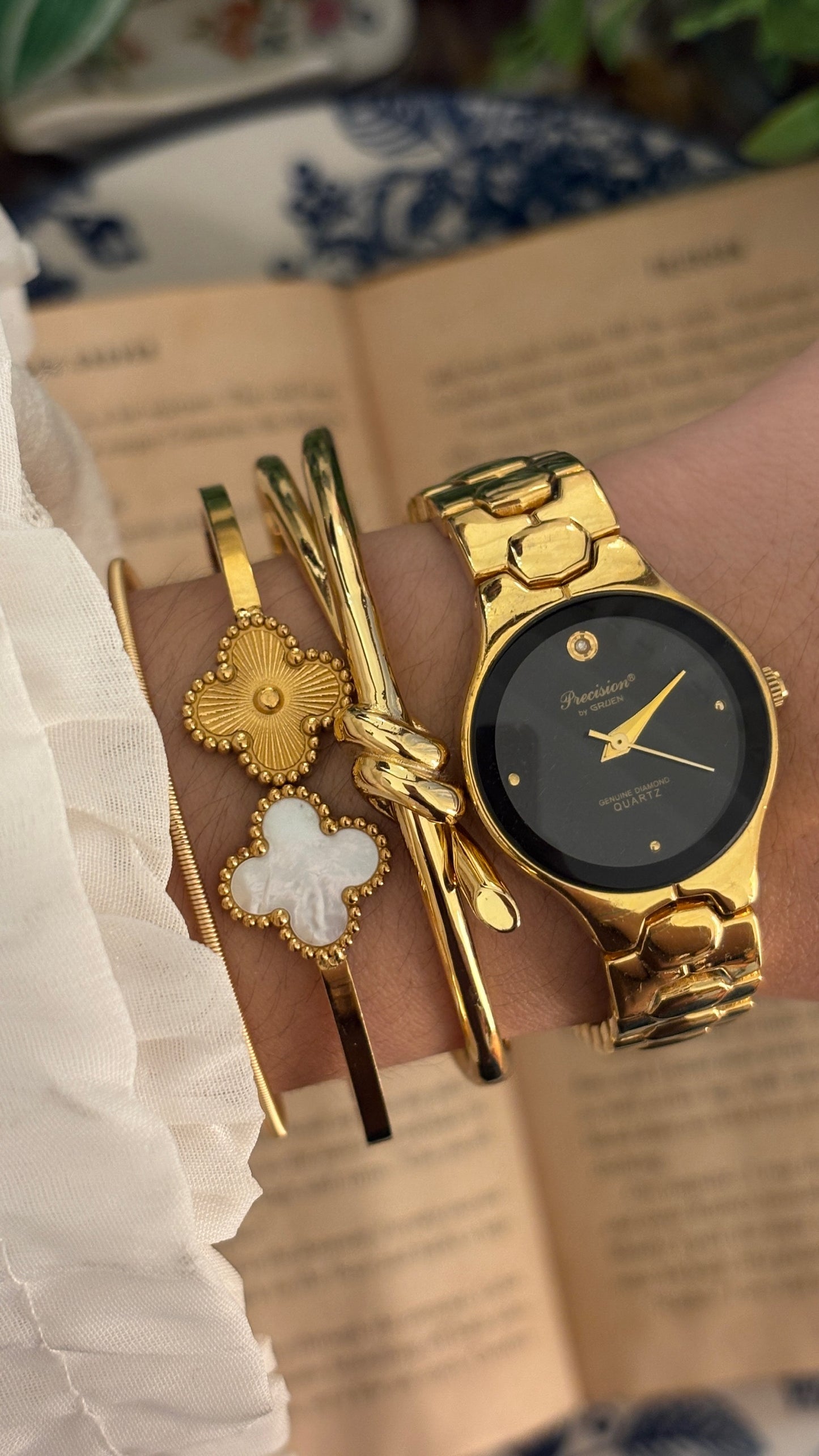 Vintage Precision by Gruen Black Dial Classic Watch in Gold Tone Quartz