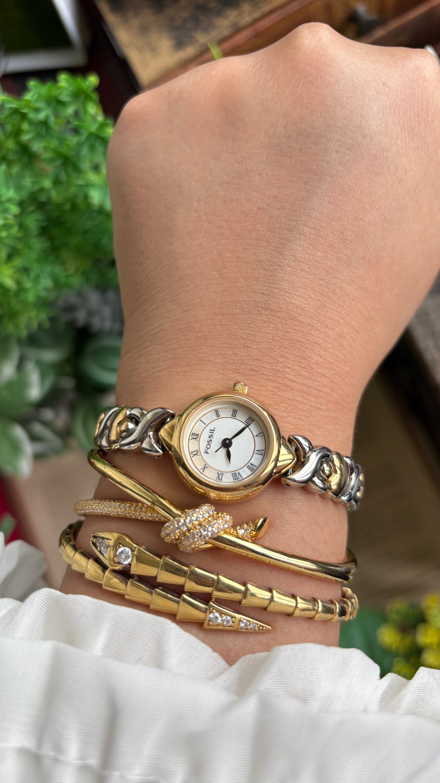 Vintage Fossil Watch in Two-Tone Roman Pearl Dial Heart Straps