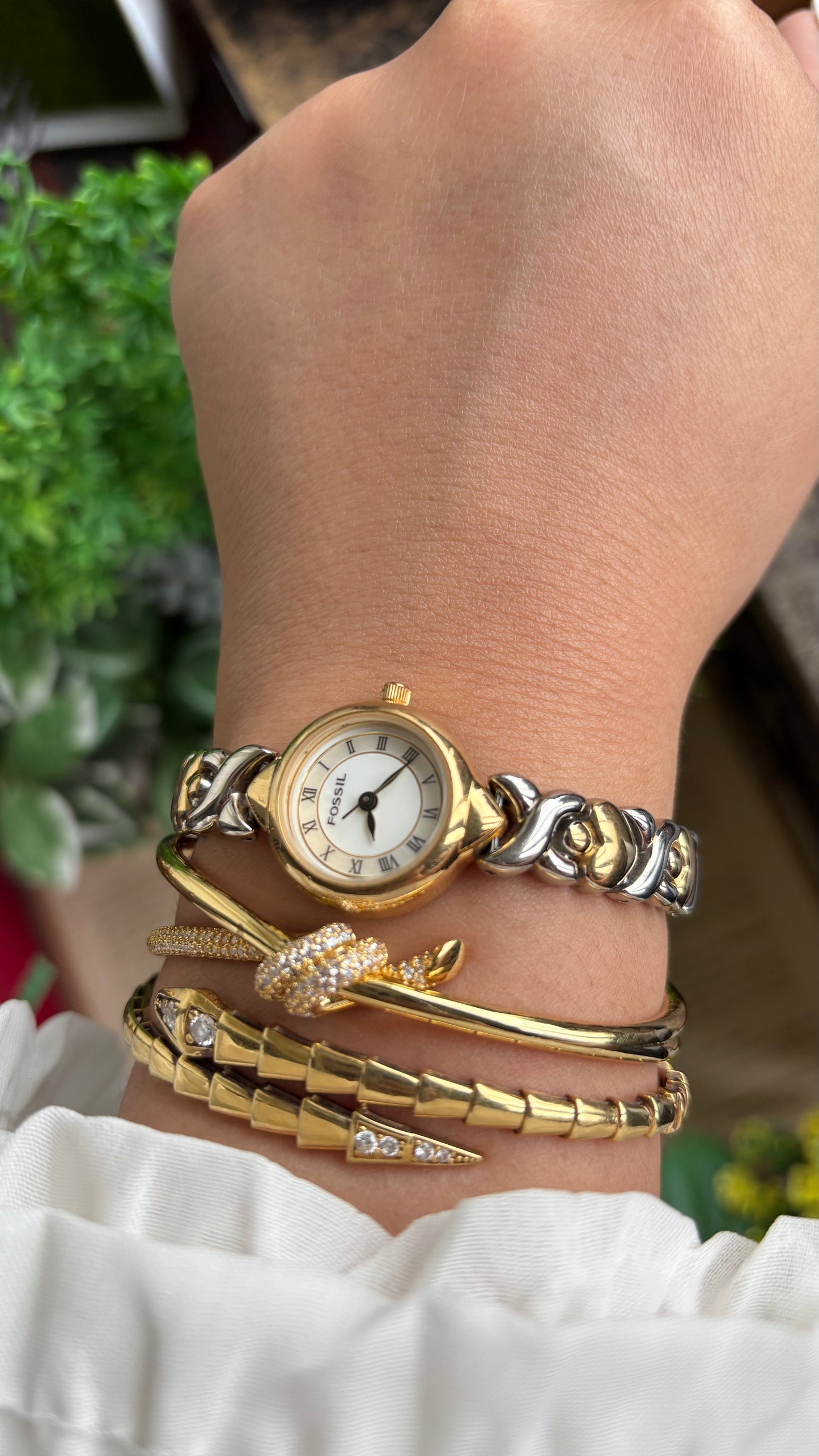 Vintage Fossil Watch in Two-Tone Roman Pearl Dial Heart Straps