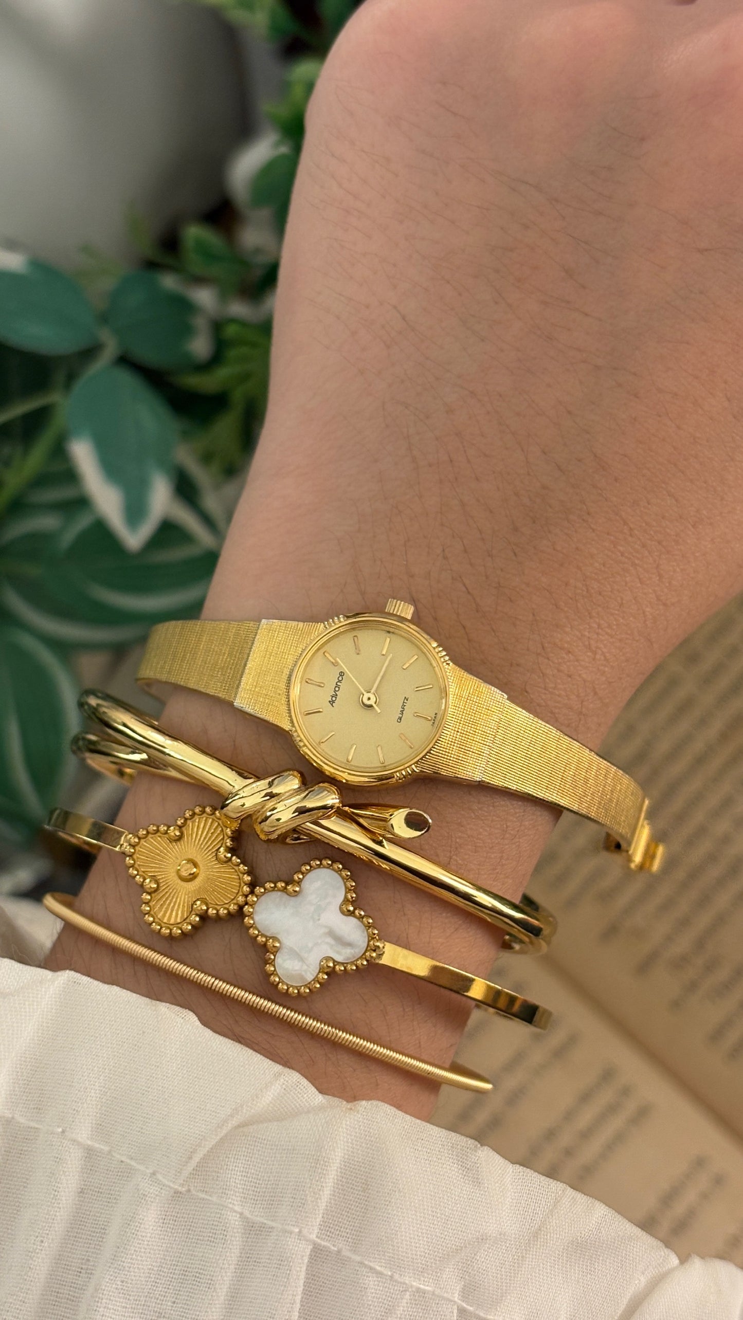 Dainty Vintage Advance Dress Watch in Gold Tone Quartz