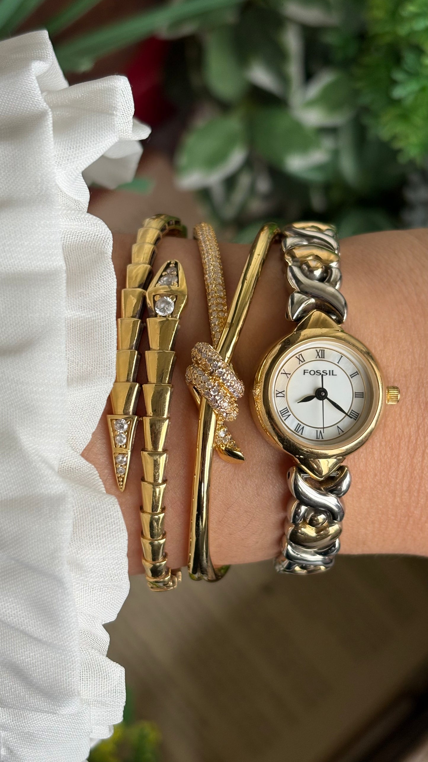 Vintage Fossil Watch in Two-Tone Roman Pearl Dial Heart Straps