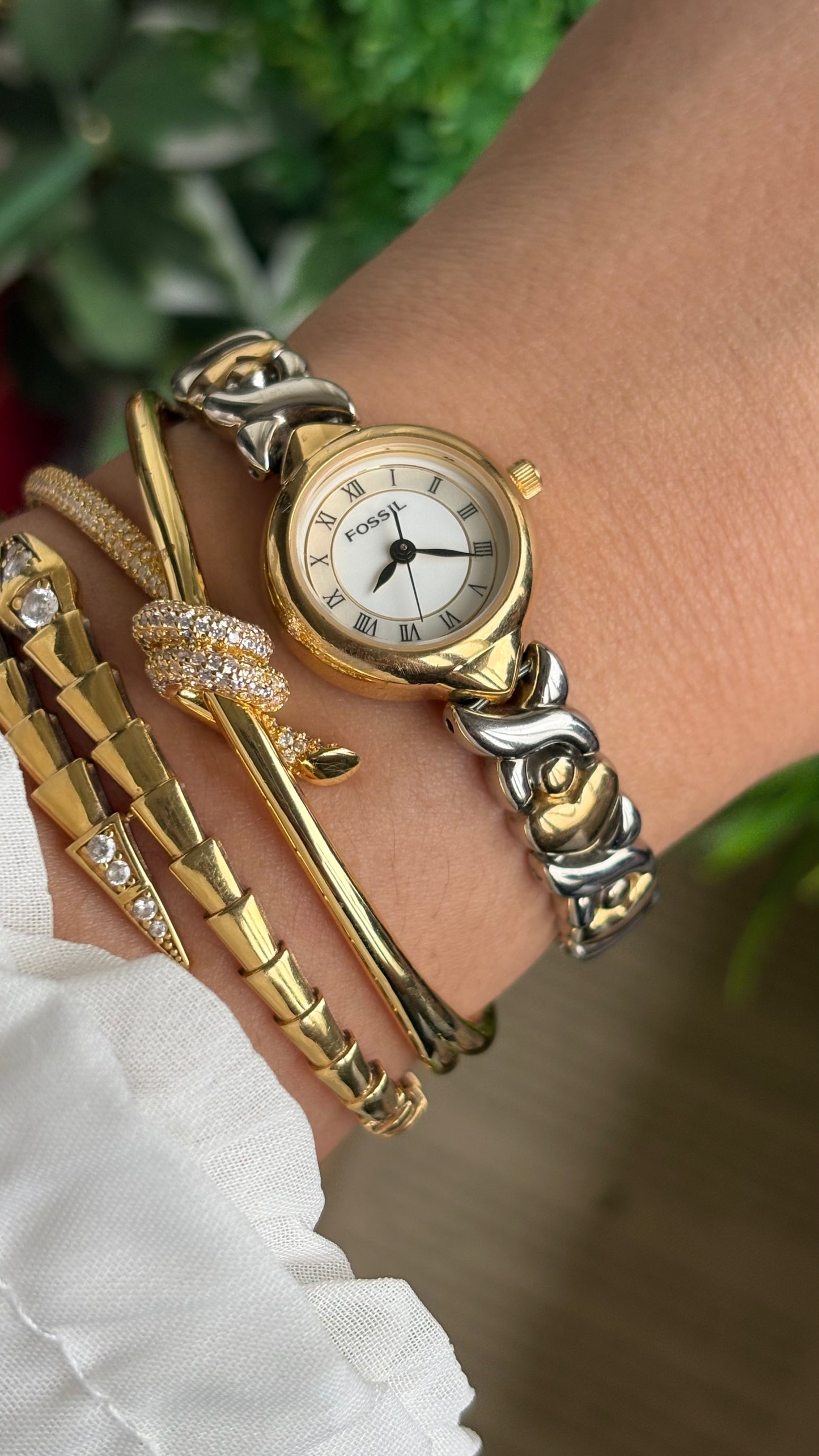 Vintage Fossil Watch in Two-Tone Roman Pearl Dial Heart Straps