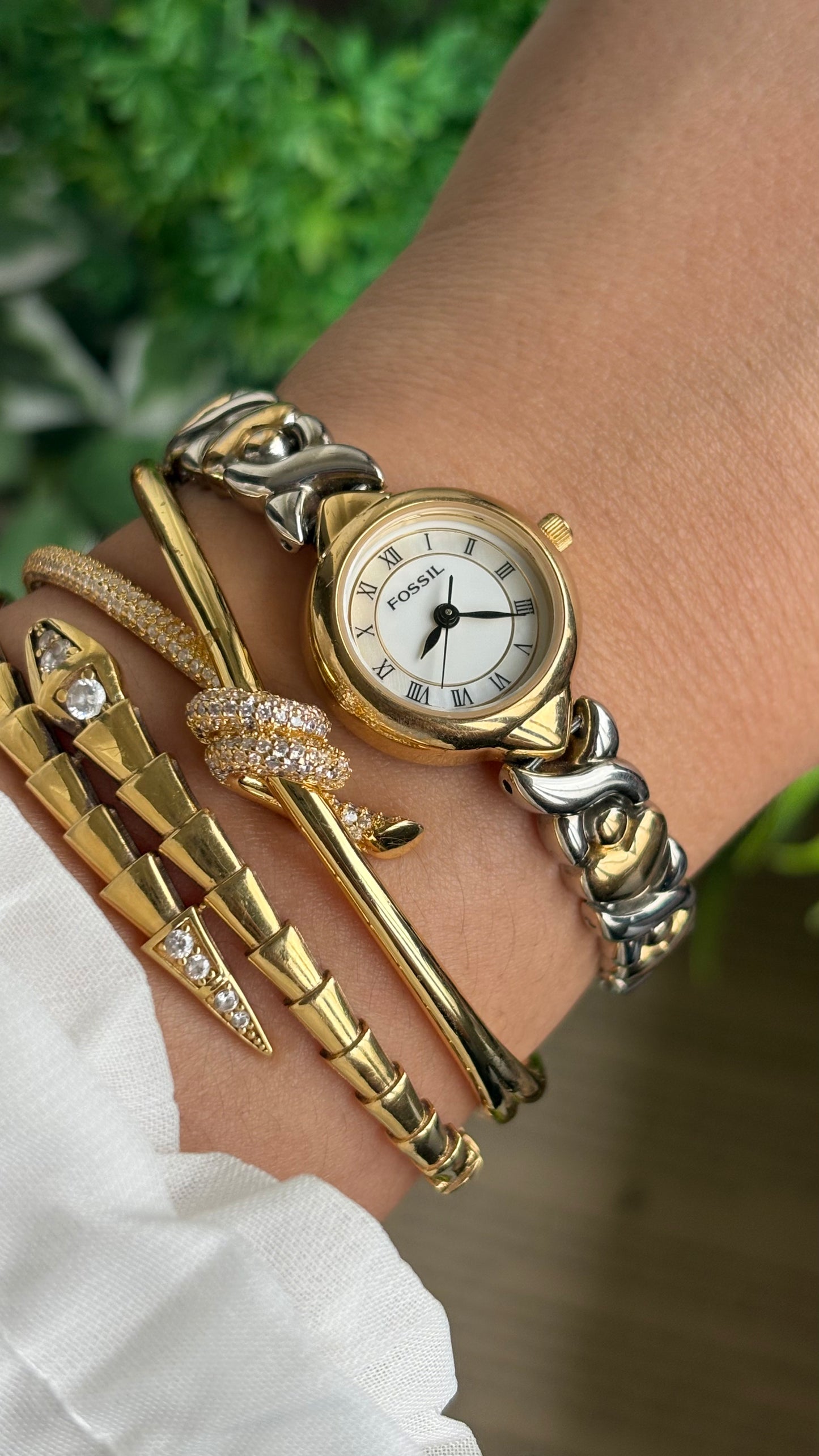 Vintage Fossil Watch in Two-Tone Roman Pearl Dial Heart Straps