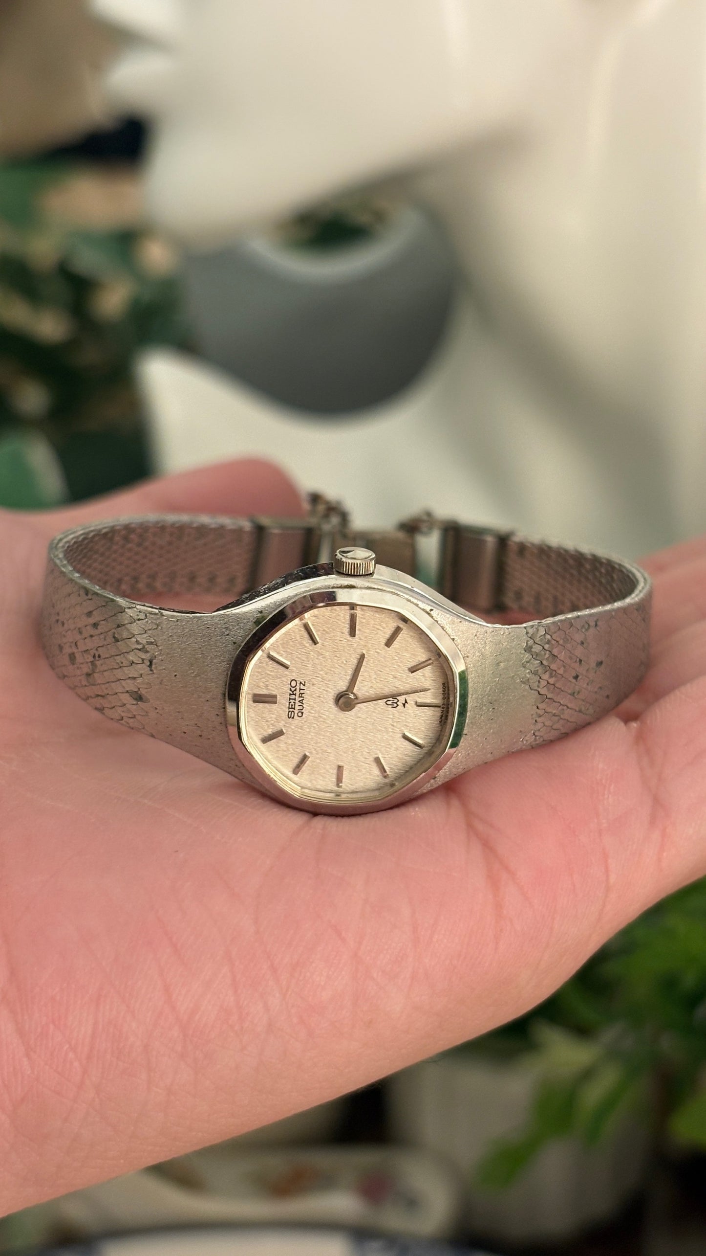 Vintage Seiko Dress Watch in Silver Tone Quartz