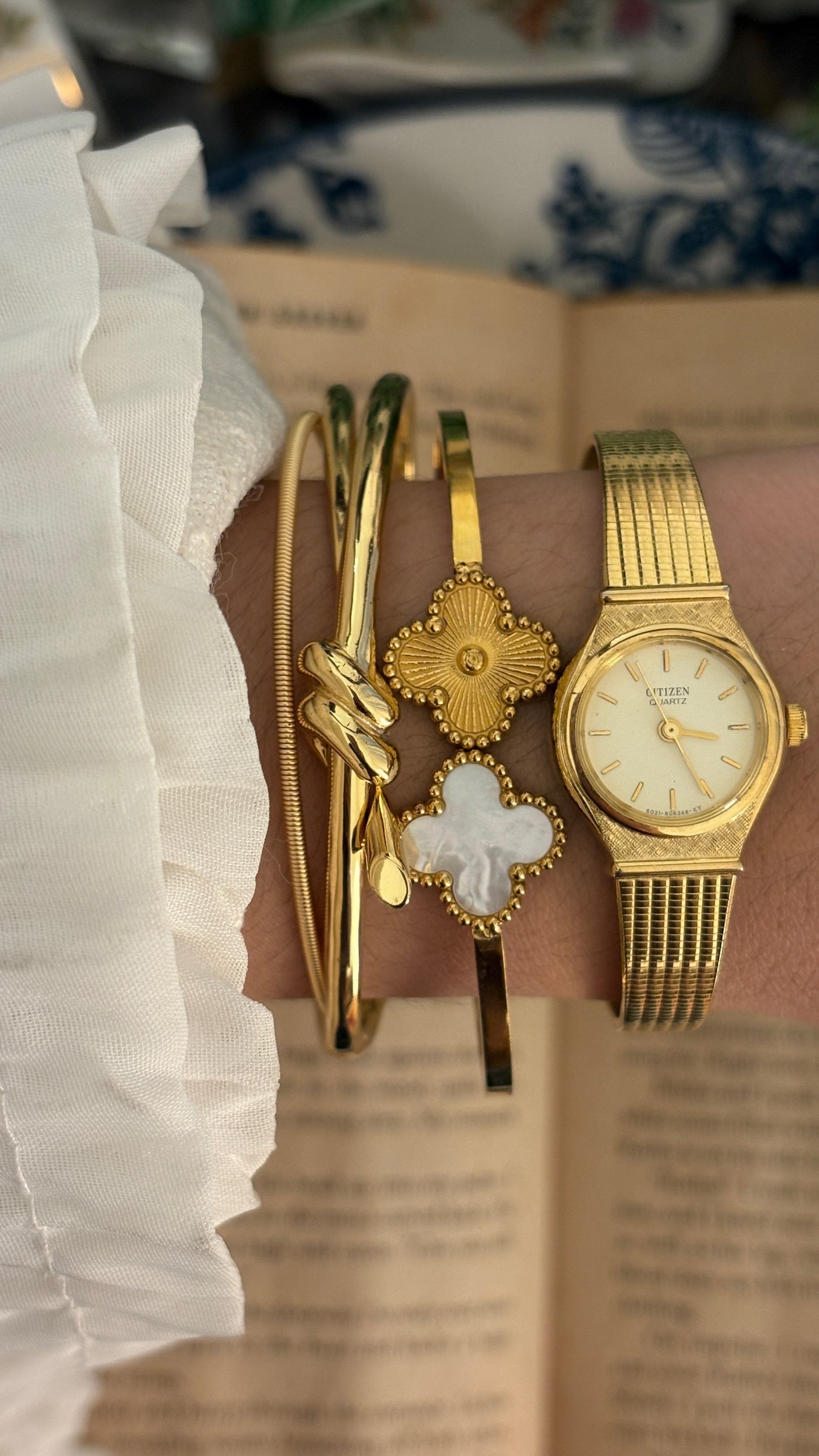 Rare Dainty Vintage Citizen Dress Watch in Gold Tone Quartz