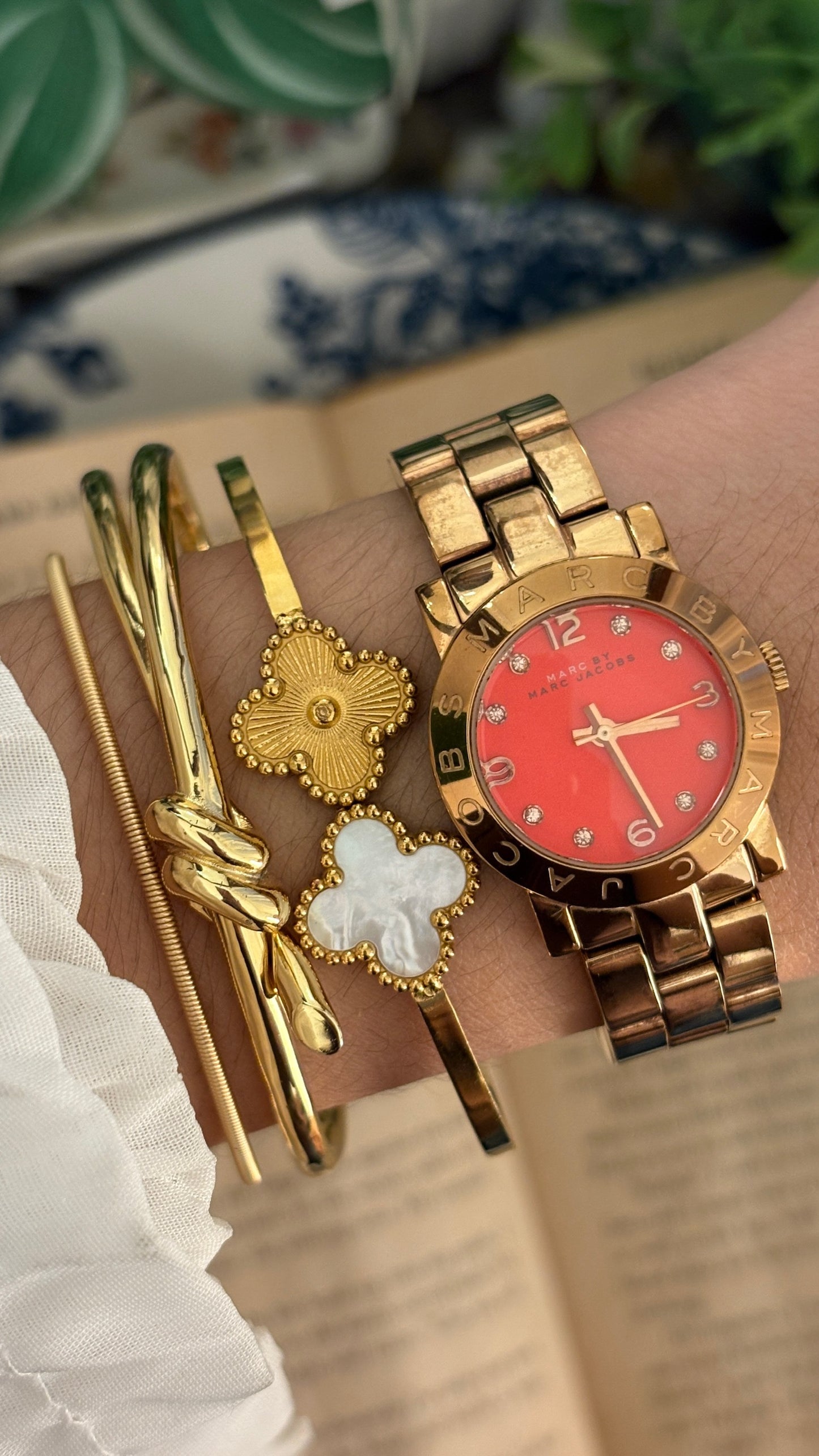 Rare Vintage Marc Jacobs Red Dial Watch in Rose Gold Tone Quartz
