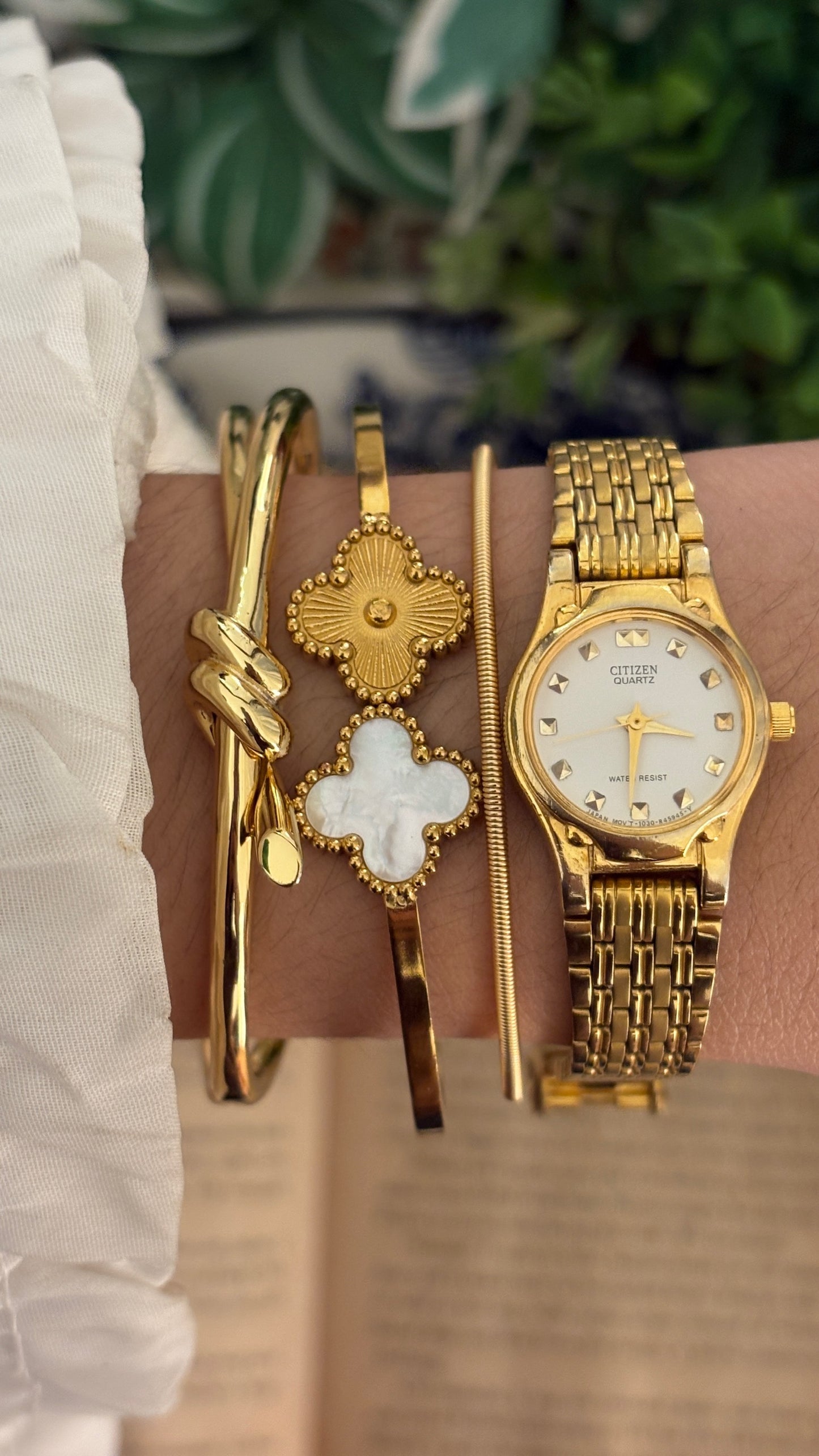 Vintage Citizen Classic Watch in Gold Tone Quartz