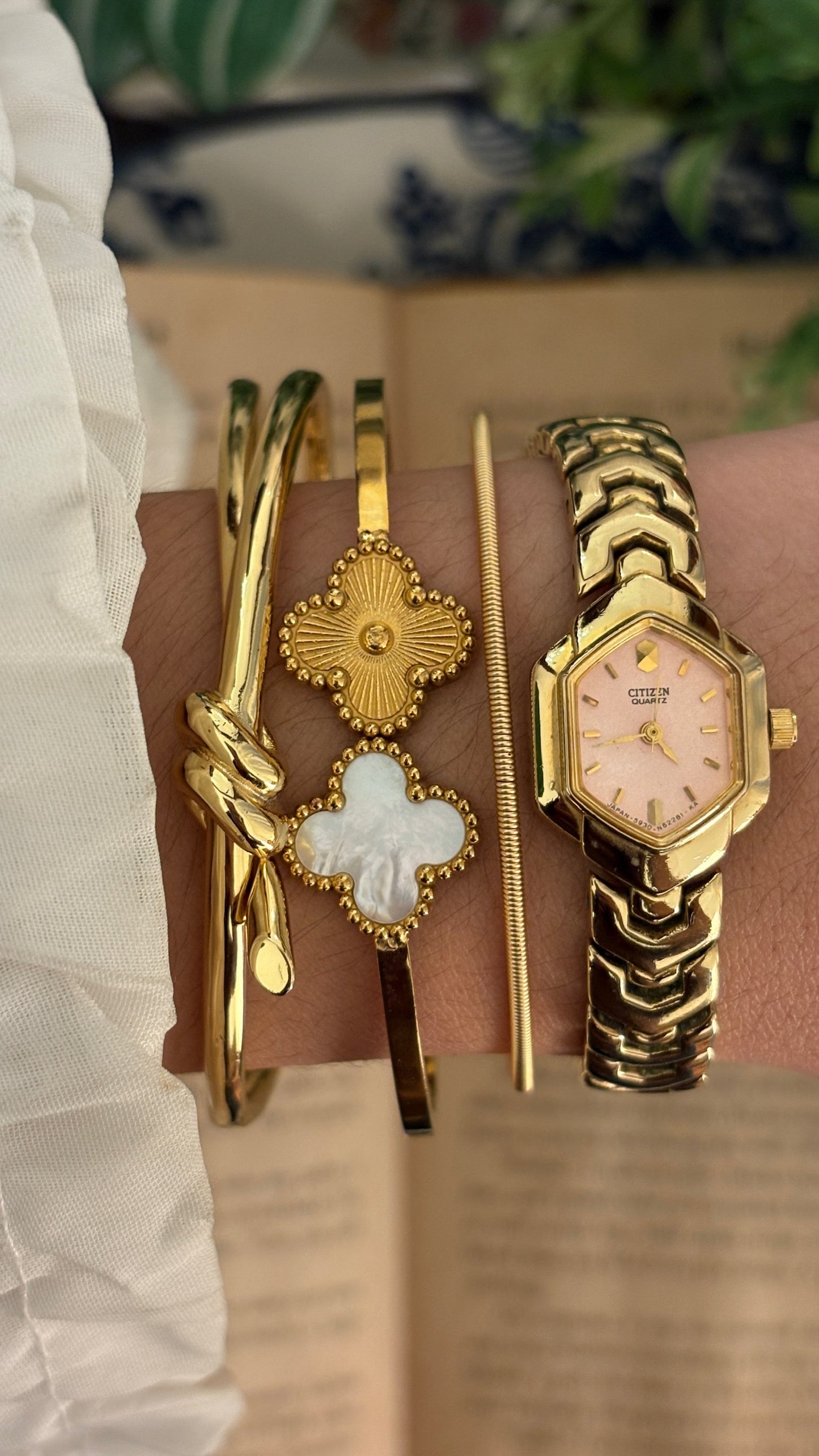 Rare Vintage Citizen Dutch Marquise Dial Bracelet Watch in Gold Tone Quartz with Box