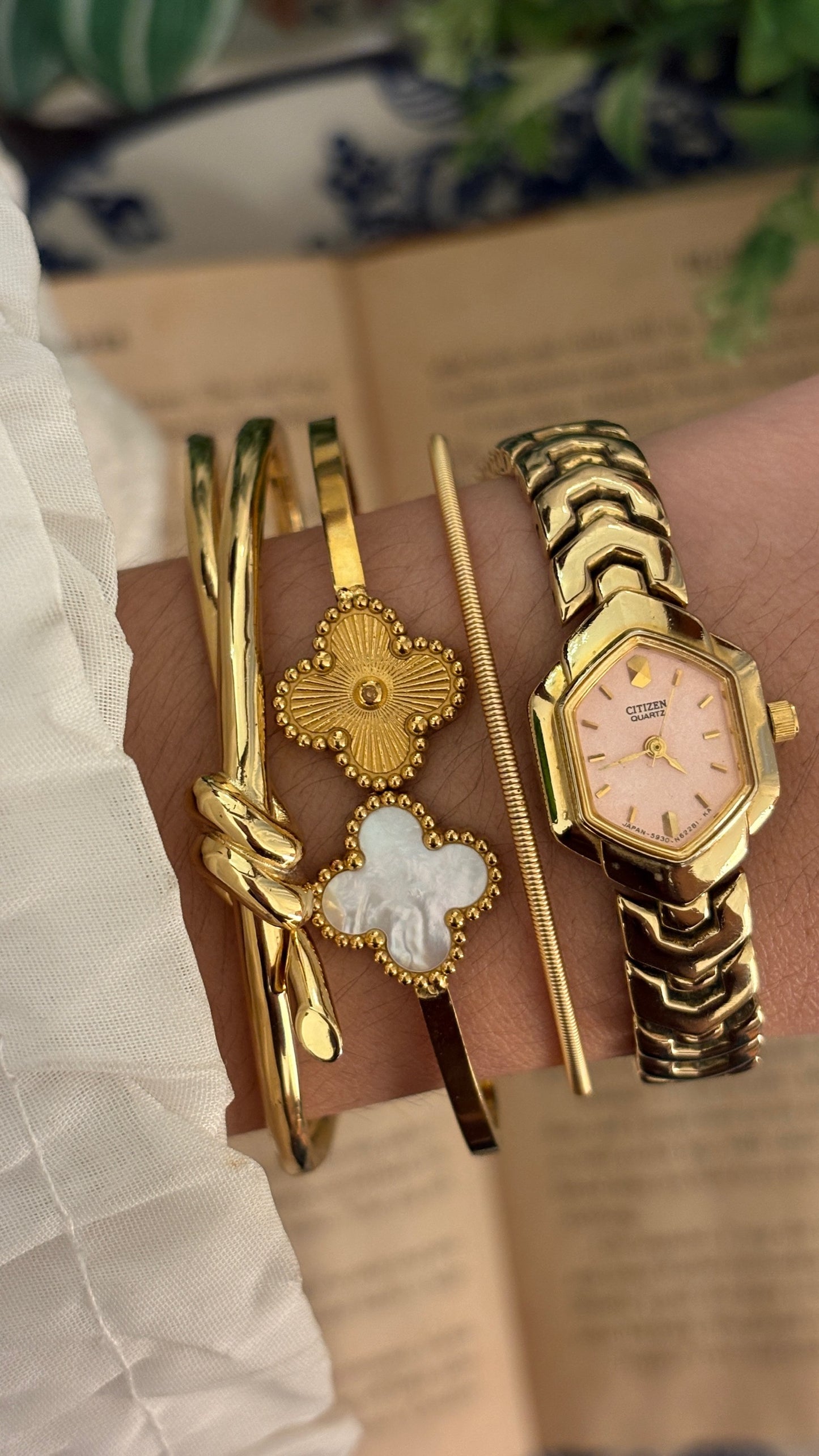 Rare Vintage Citizen Dutch Marquise Dial Bracelet Watch in Gold Tone Quartz with Box