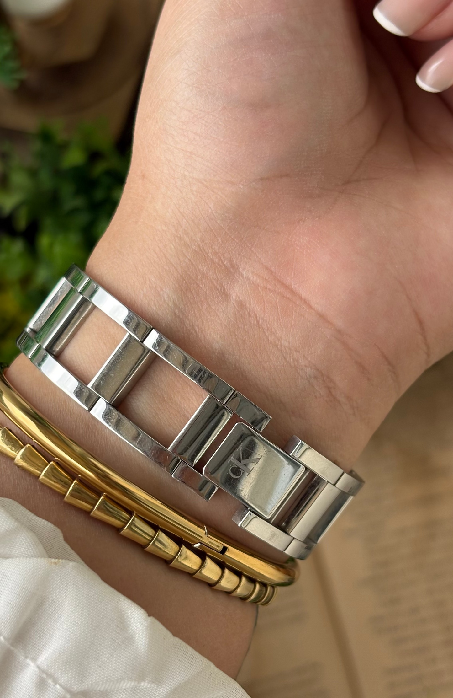 Vintage Calvin Klein Swiss Structured Chain Tank Watch in Silver Tone Quartz #00264