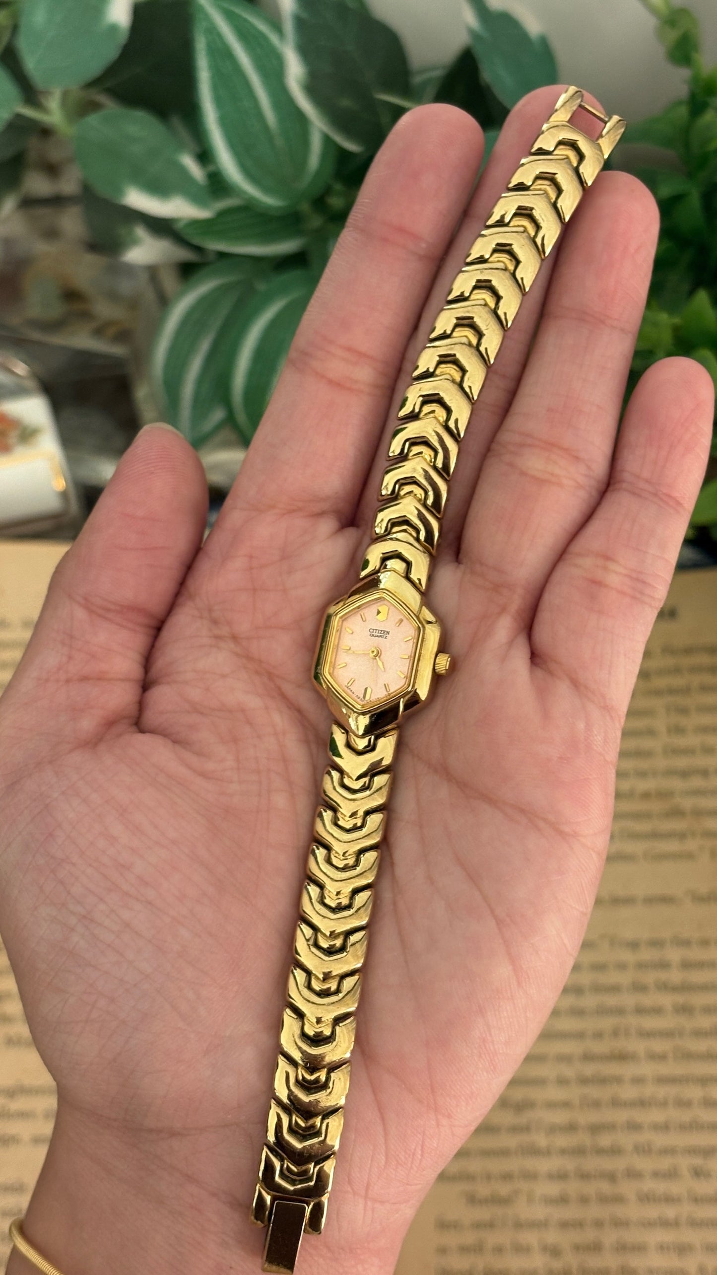 Rare Vintage Citizen Dutch Marquise Dial Bracelet Watch in Gold Tone Quartz with Box