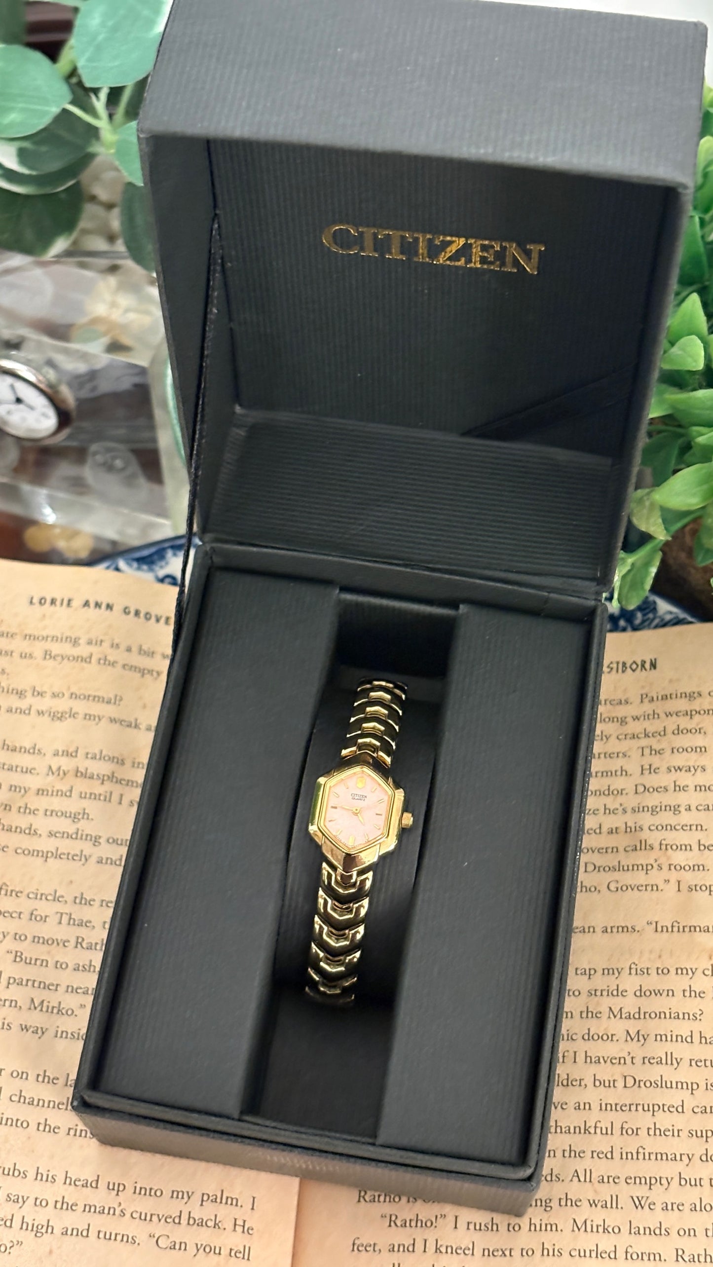 Rare Vintage Citizen Dutch Marquise Dial Bracelet Watch in Gold Tone Quartz with Box