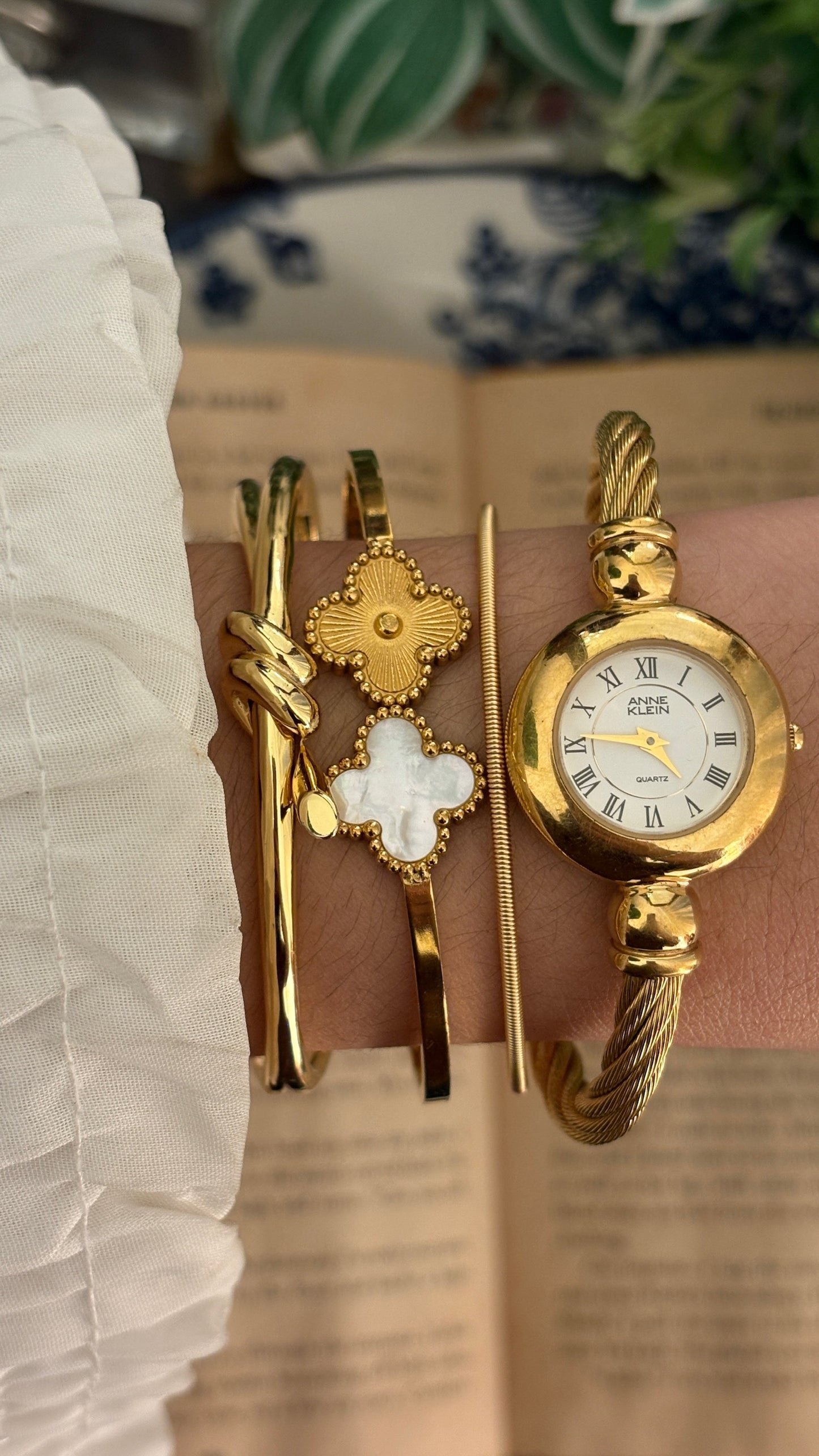 Rare Vintage Anne Klein Twisted Rope Bangle Watch in Gold Tone Quartz with Box