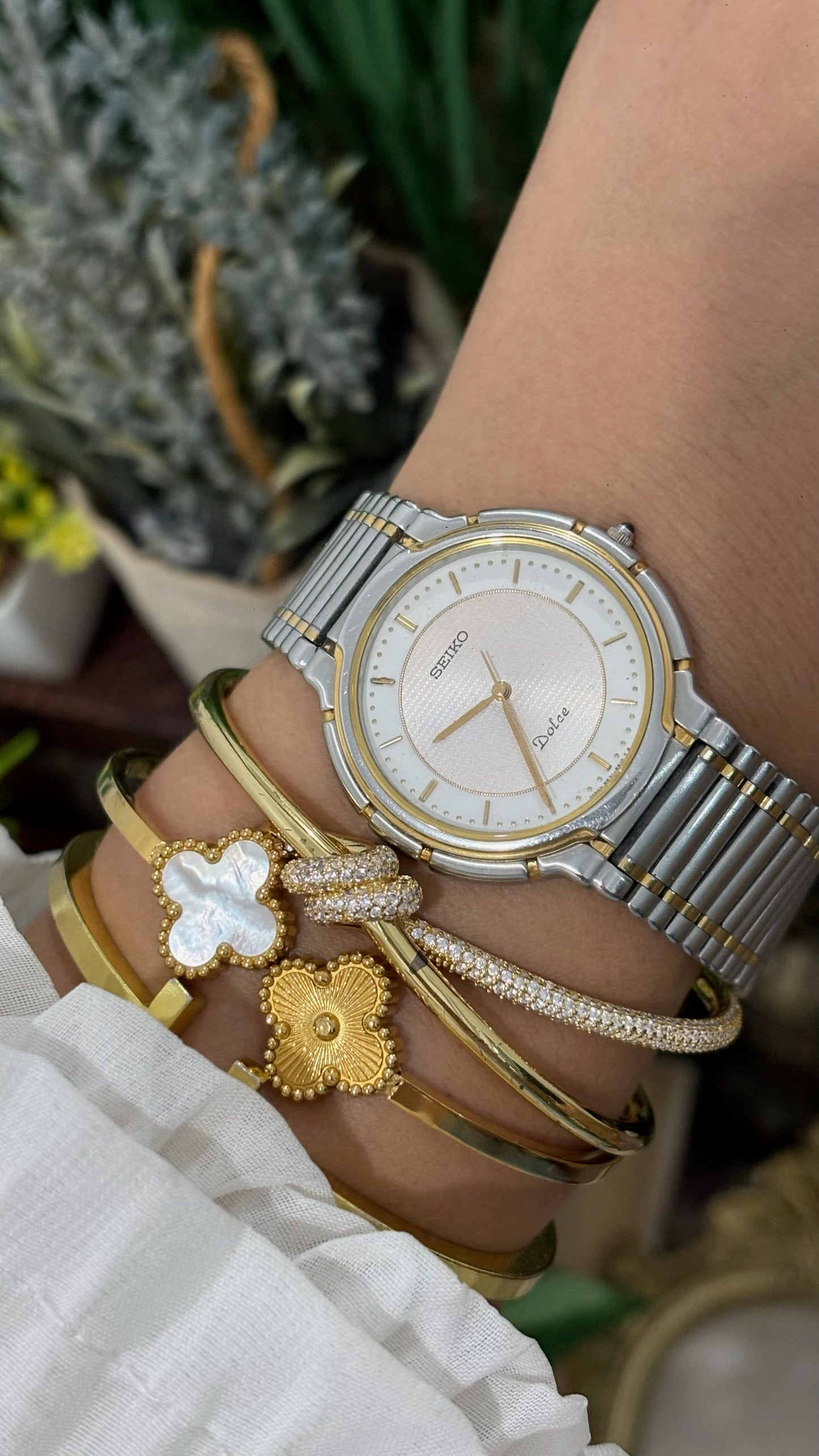 Rare Vintage Seiko Dolce Mens Classic Watch in Two-Tone Quartz