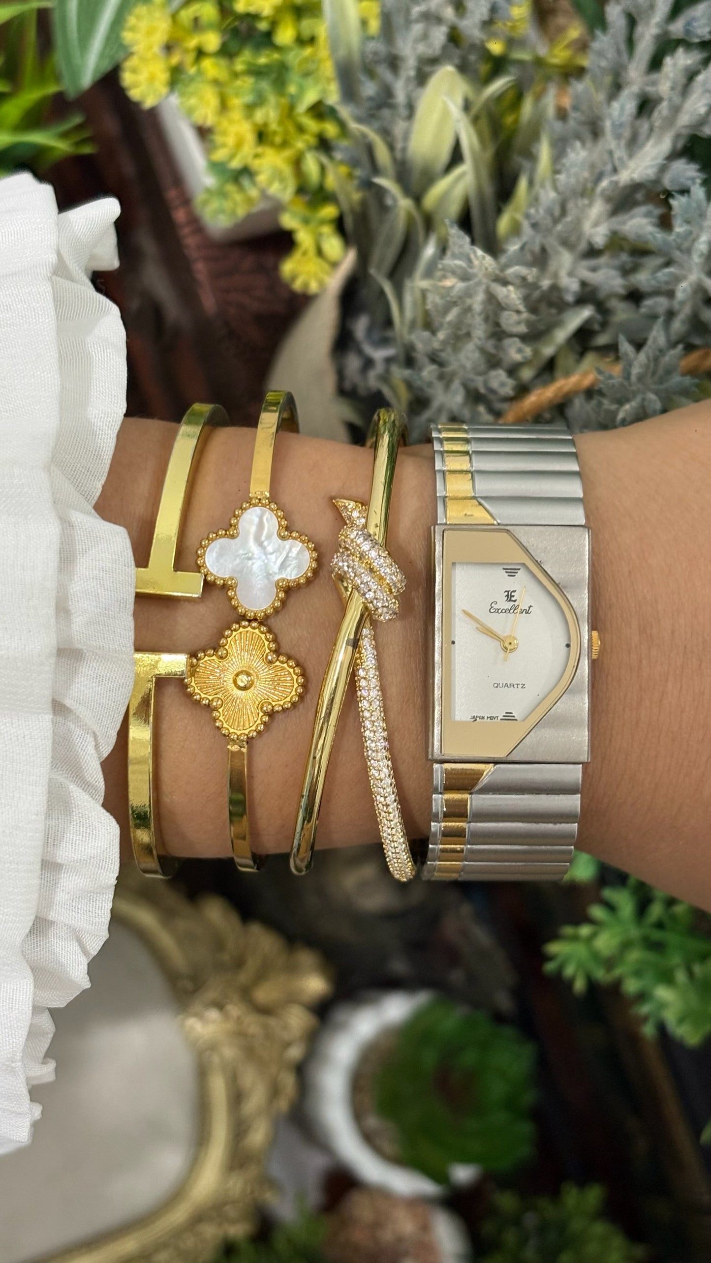 Rare Vintage Excellent Halfmoon Tank Watch in Two-Tone Quartz Seiko-Inspired
