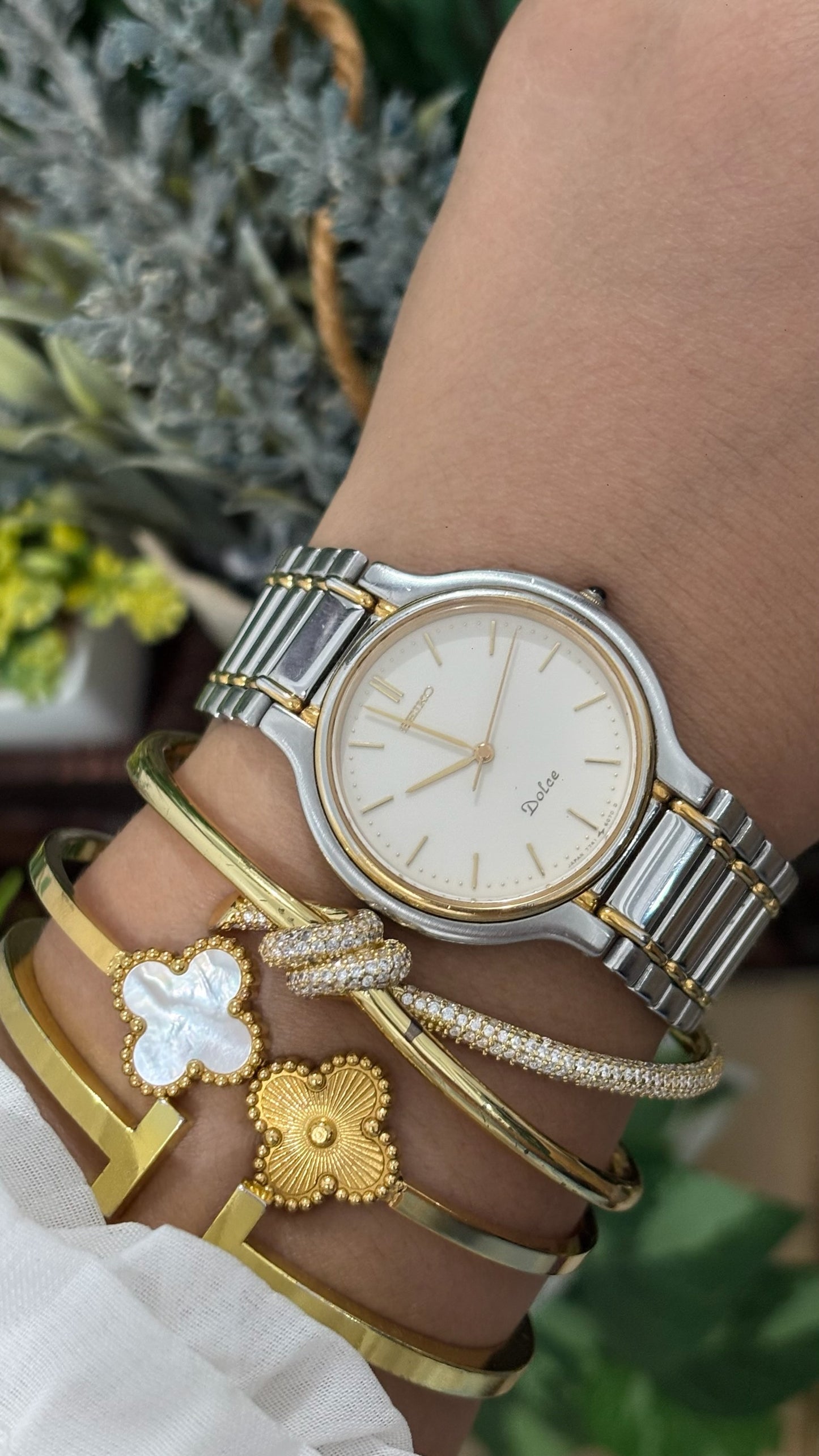 Rare Vintage Seiko Dolce Mens Classic Watch in Two-Tone Quartz