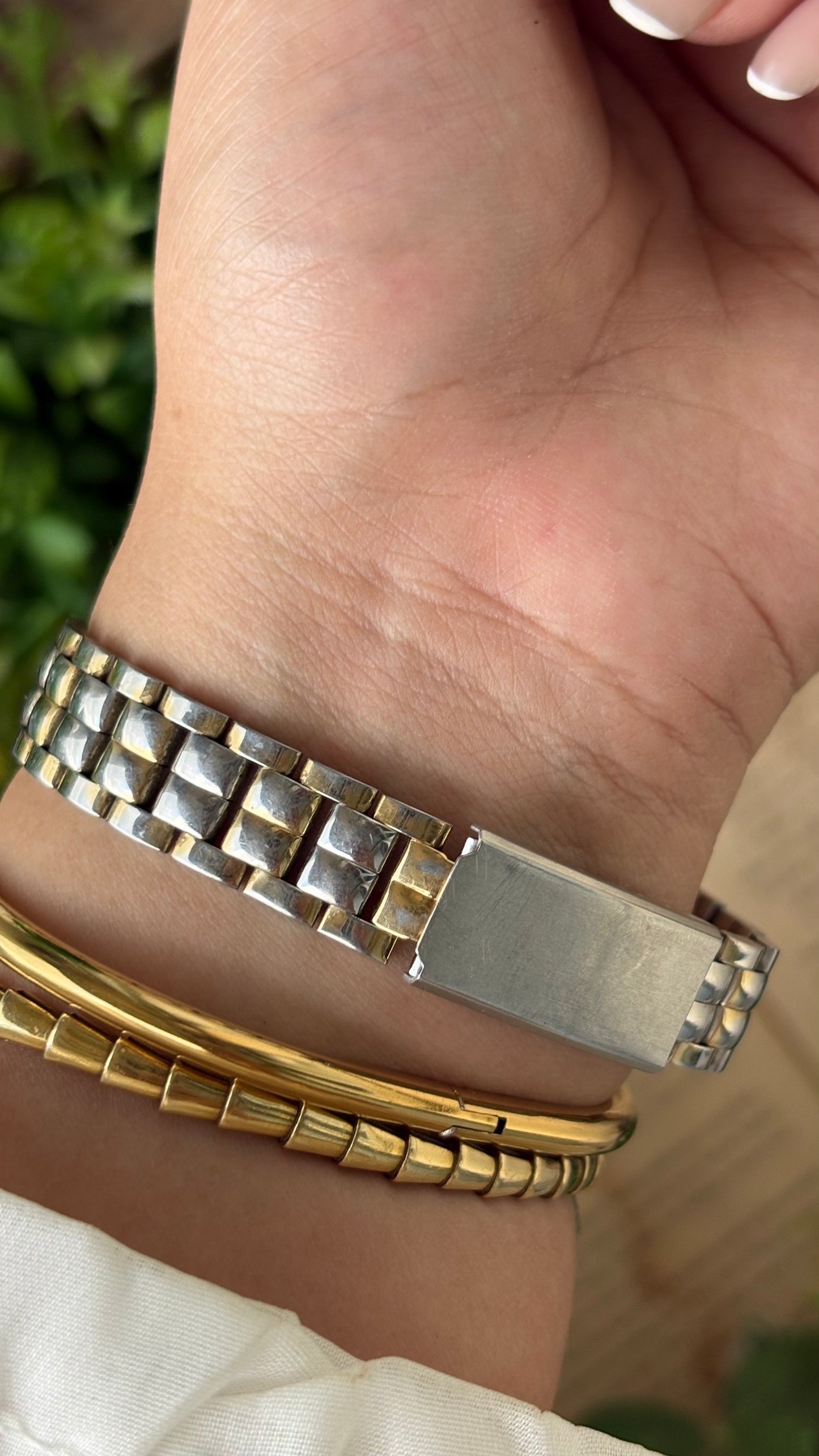 Vintage Timex Classic Watch in Two-Tone Minimalist Dial Quartz #00248