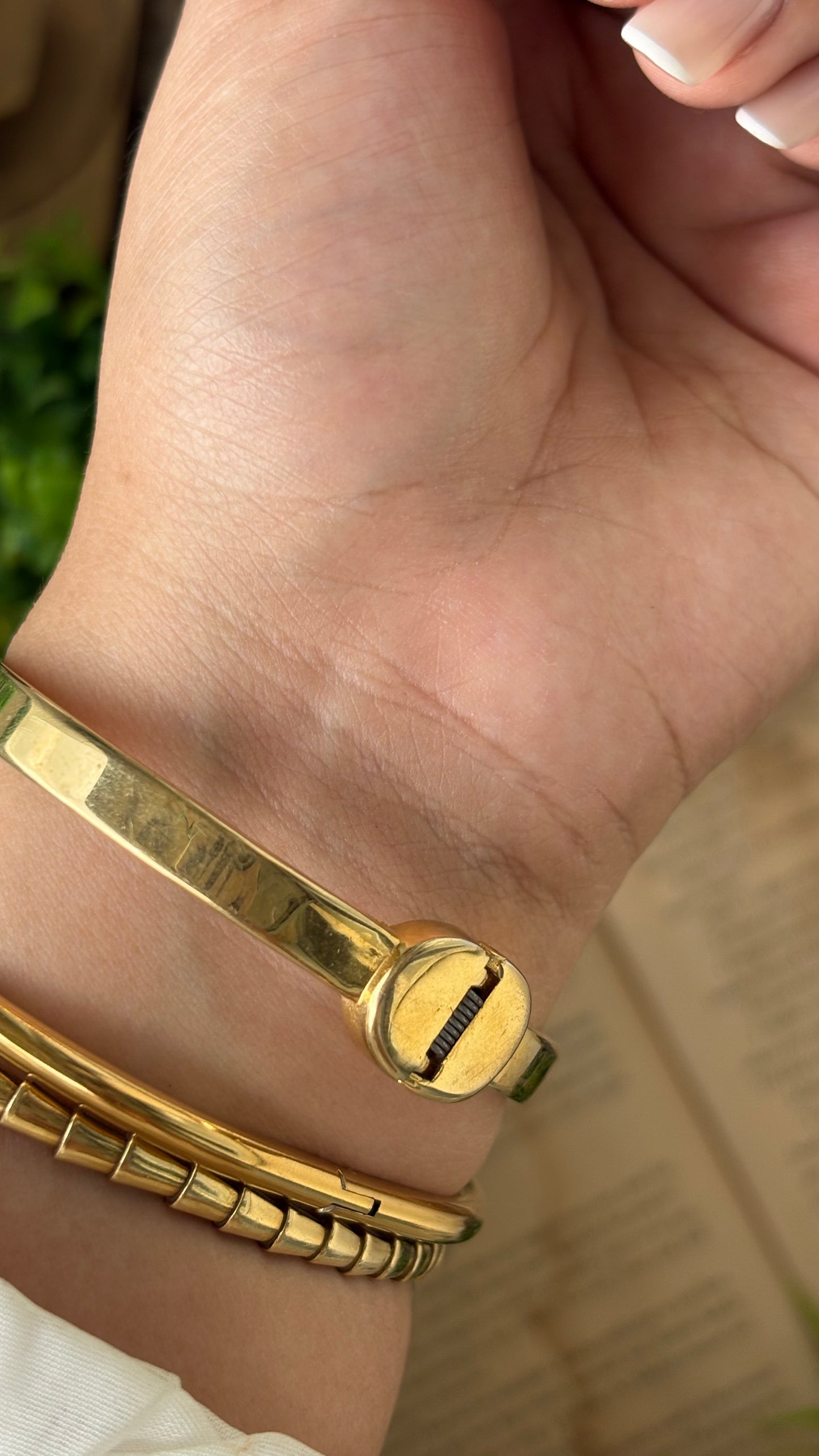 Extremely Rare Vintage Avon Elegant Bejeweled Jaguar with Onyx Eyes Watch in Two-Tone Mother of Pearl Dial Quartz #00221