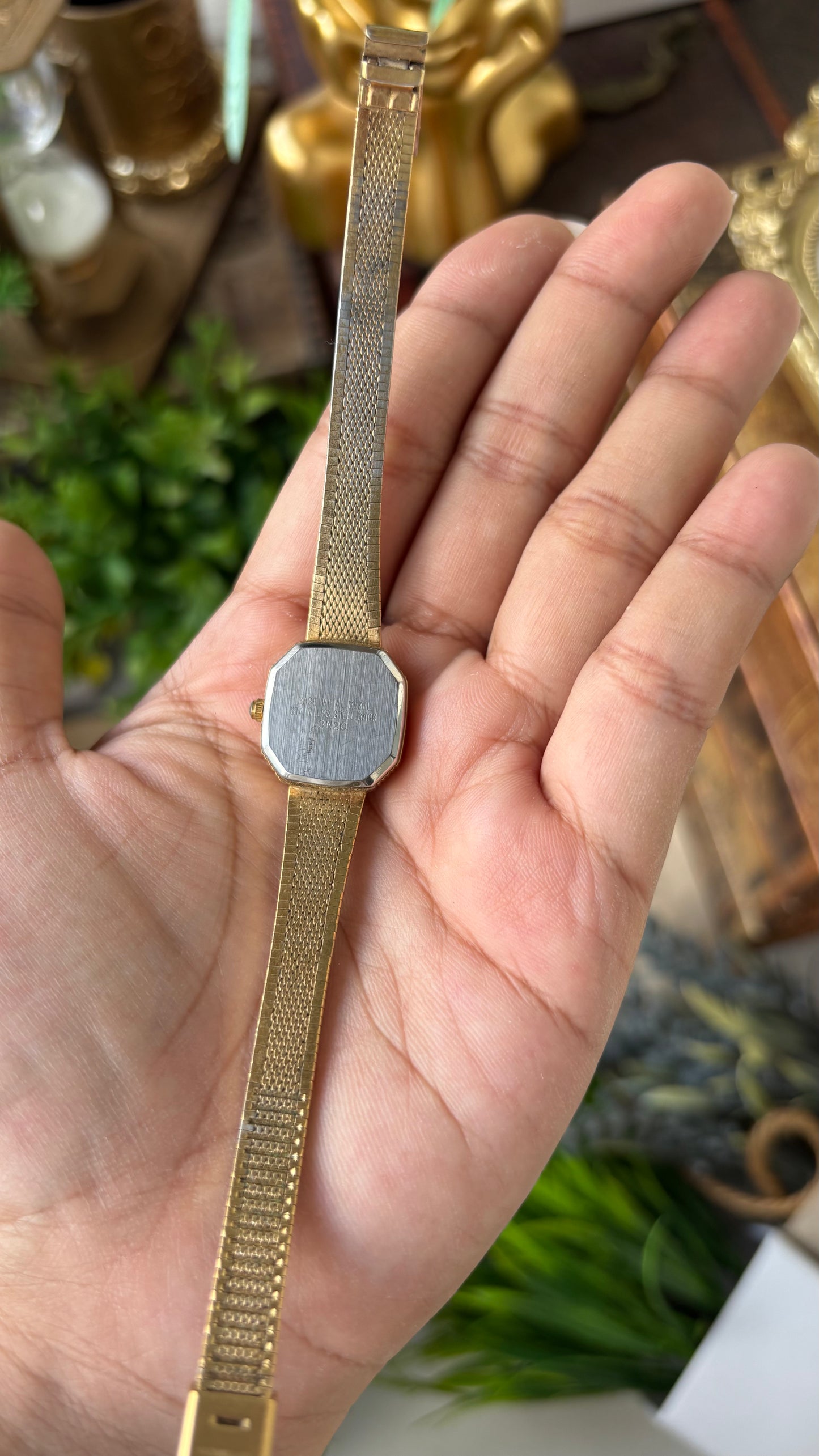 Vintage Dainty Event Octagon Dial Watch in Gold Tone Quartz #00239