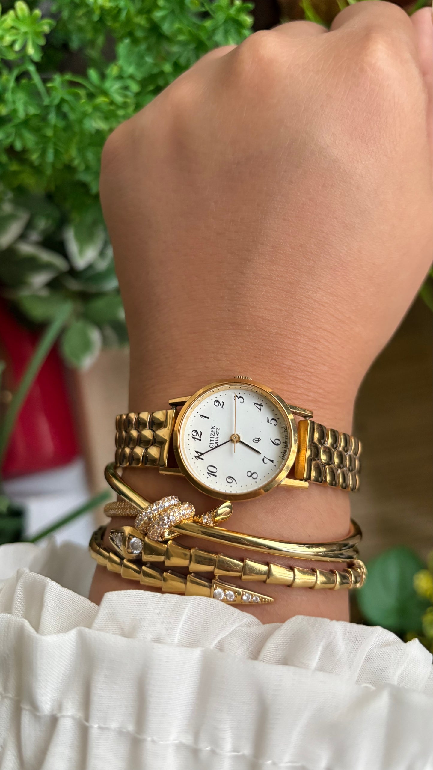 Vintage Citizen Bracelet Classic Watch in Gold Tone
