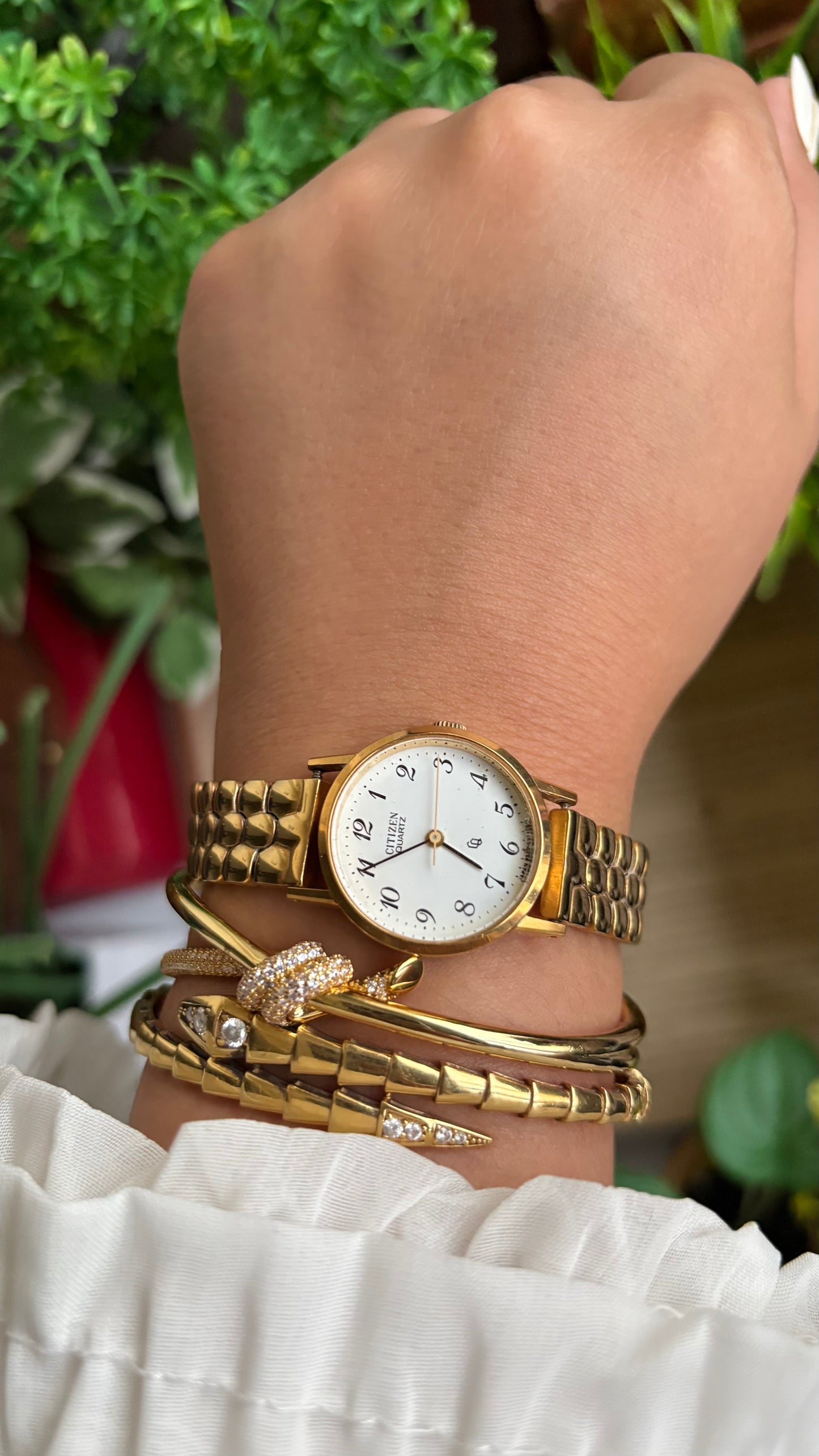 Vintage Citizen Bracelet Classic Watch in Gold Tone