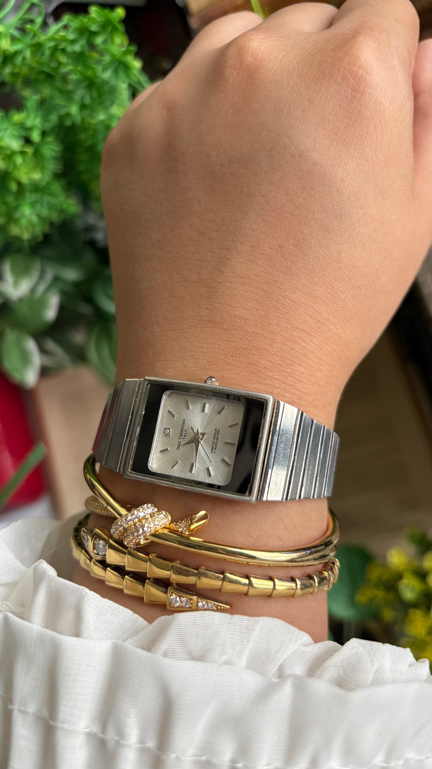 Vintage Izax Valentino Italy Tank Watch in Silver Tone