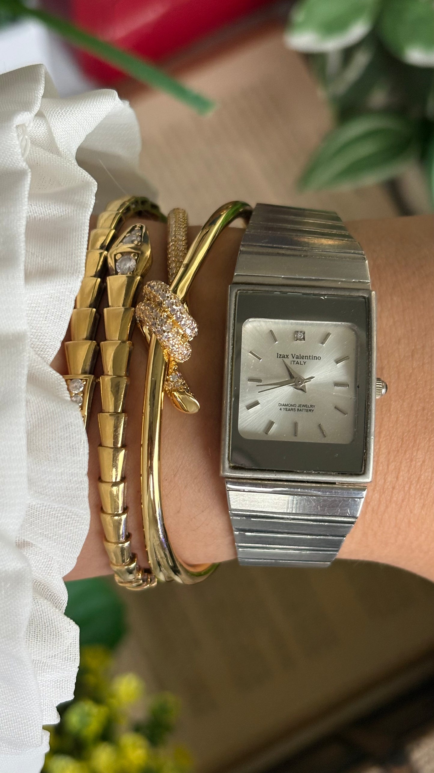 Vintage Izax Valentino Italy Tank Watch in Silver Tone