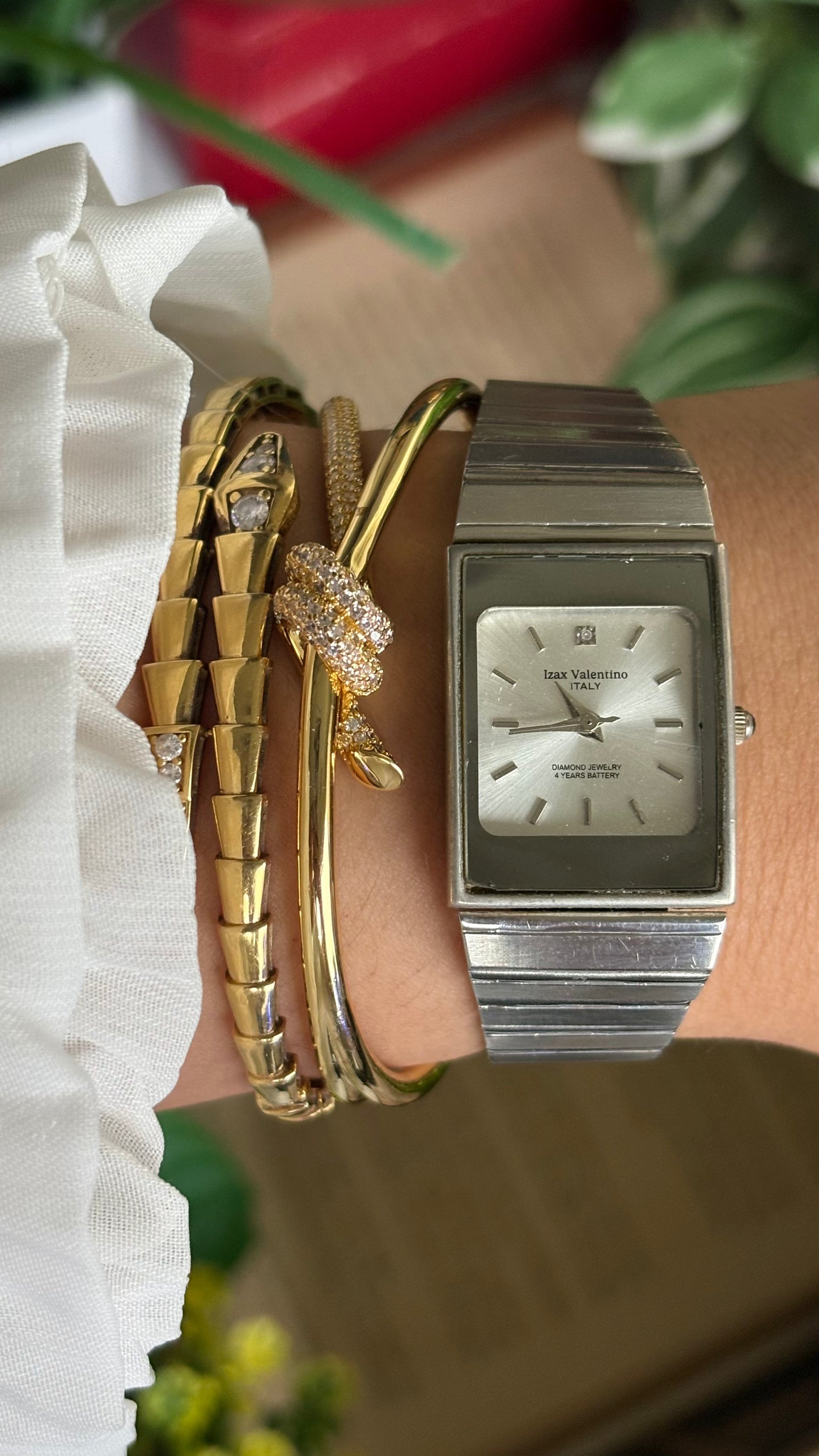 Vintage Izax Valentino Italy Tank Watch in Silver Tone