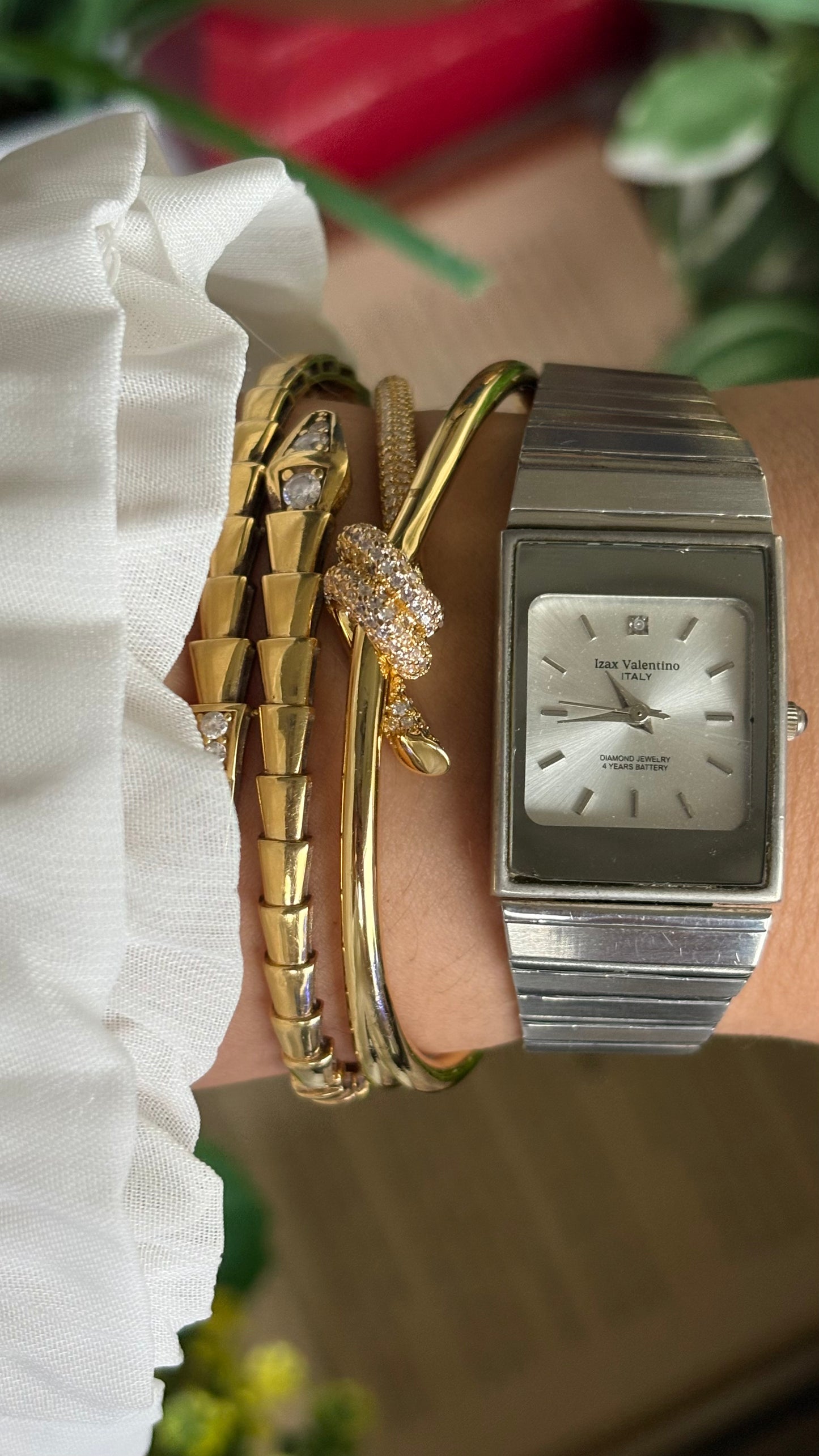 Vintage Izax Valentino Italy Tank Watch in Silver Tone