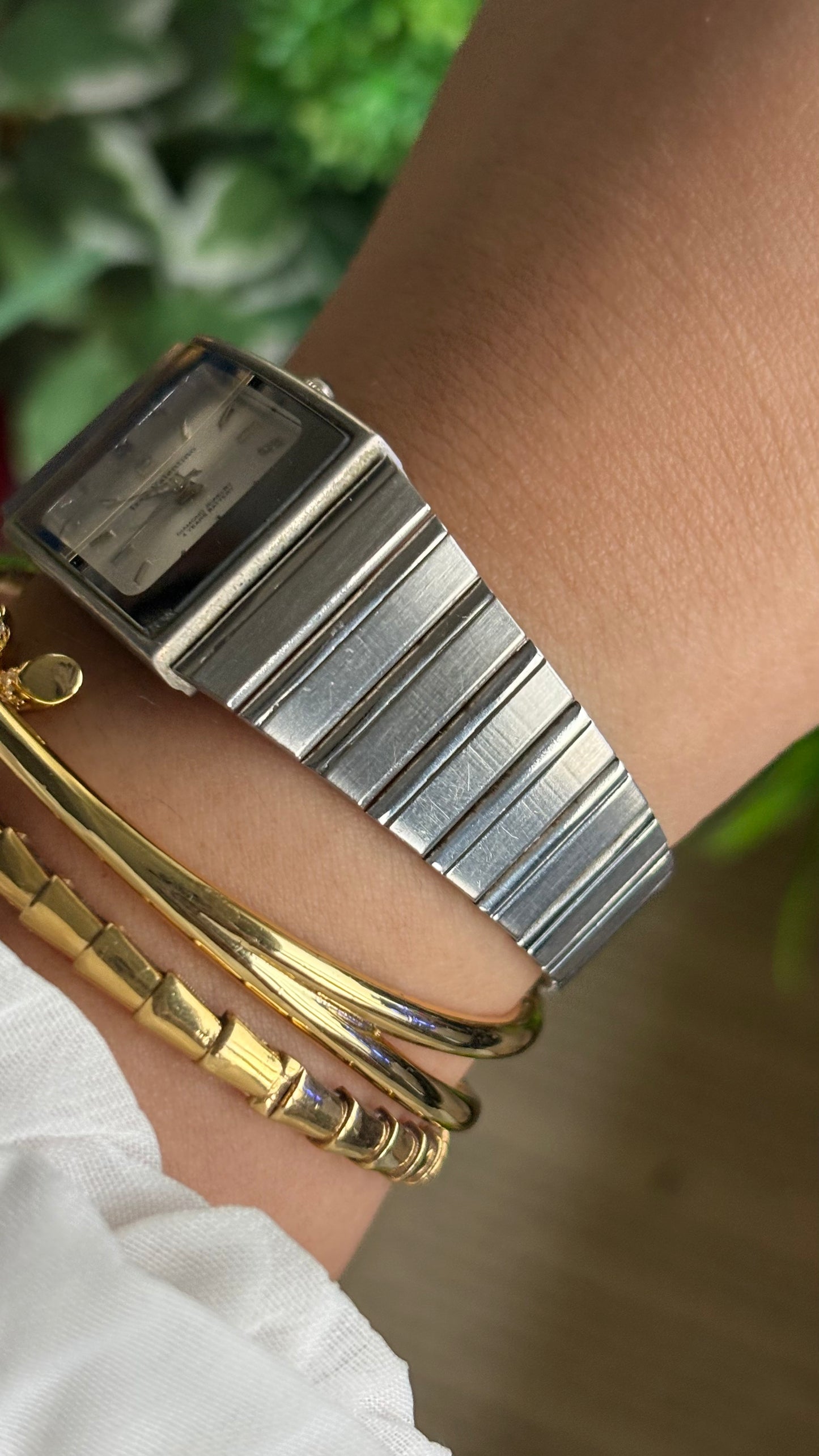 Vintage Izax Valentino Italy Tank Watch in Silver Tone
