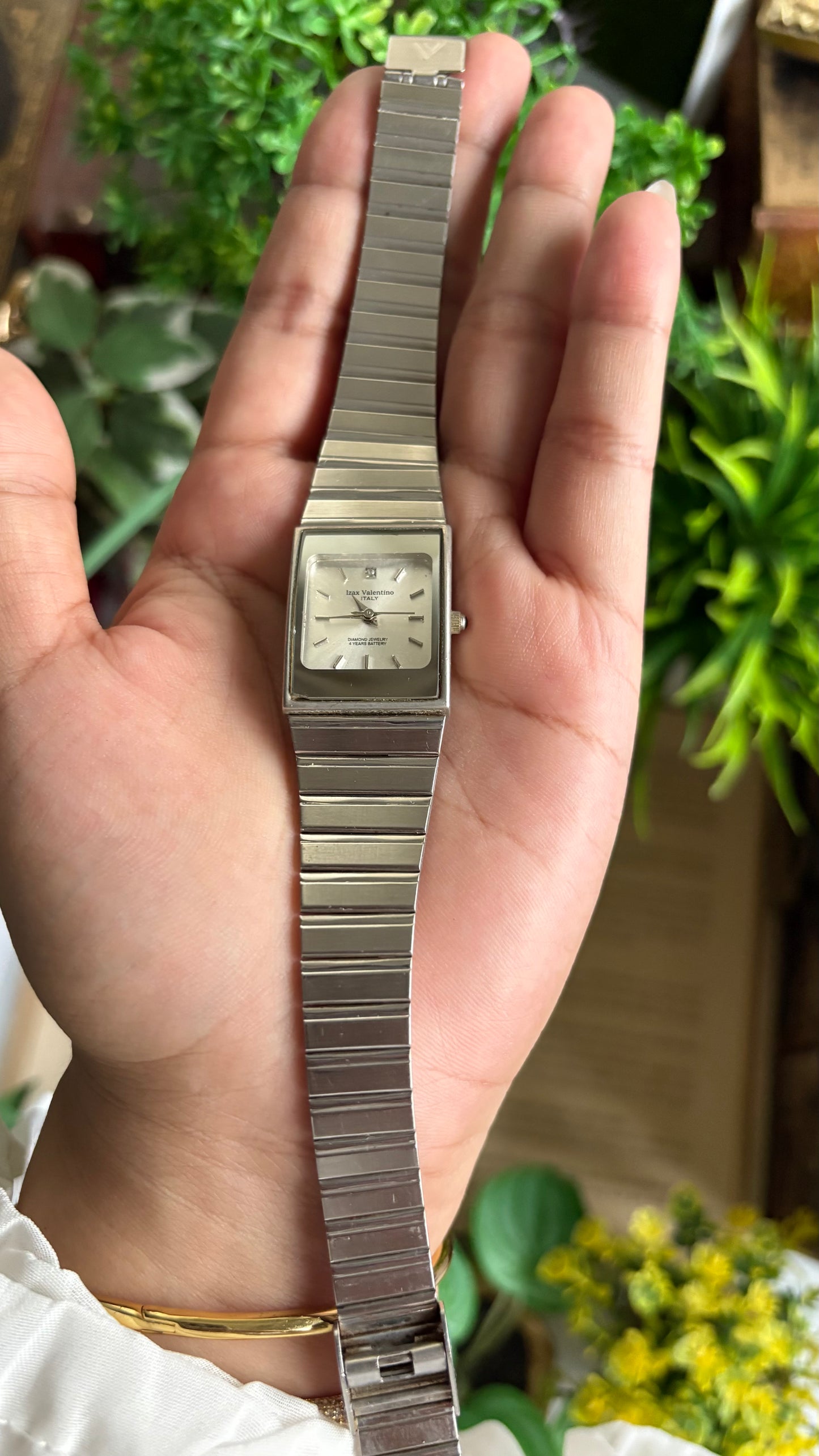 Vintage Izax Valentino Italy Tank Watch in Silver Tone